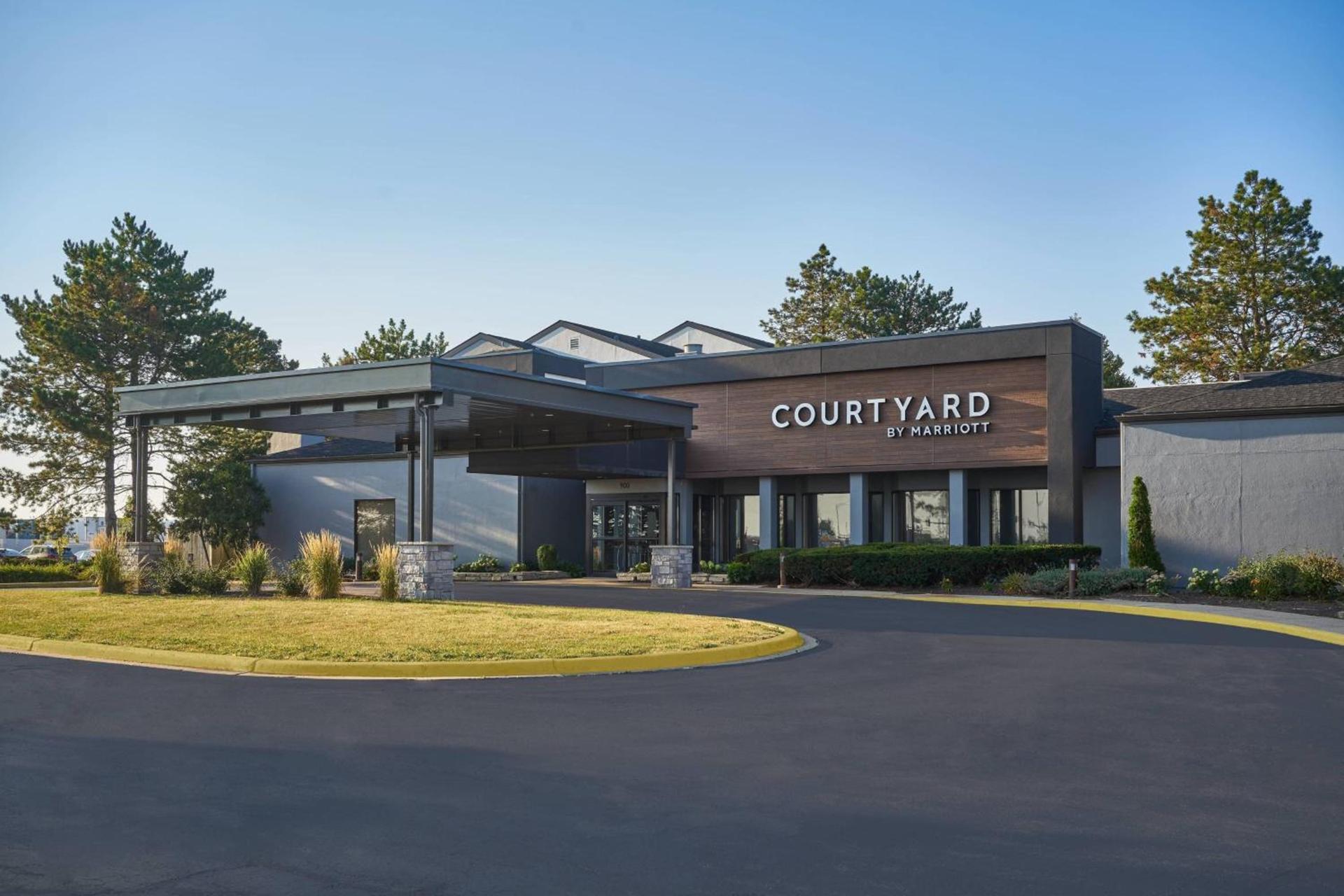 Courtyard Chicago Wood Dale / Itasca photo 1