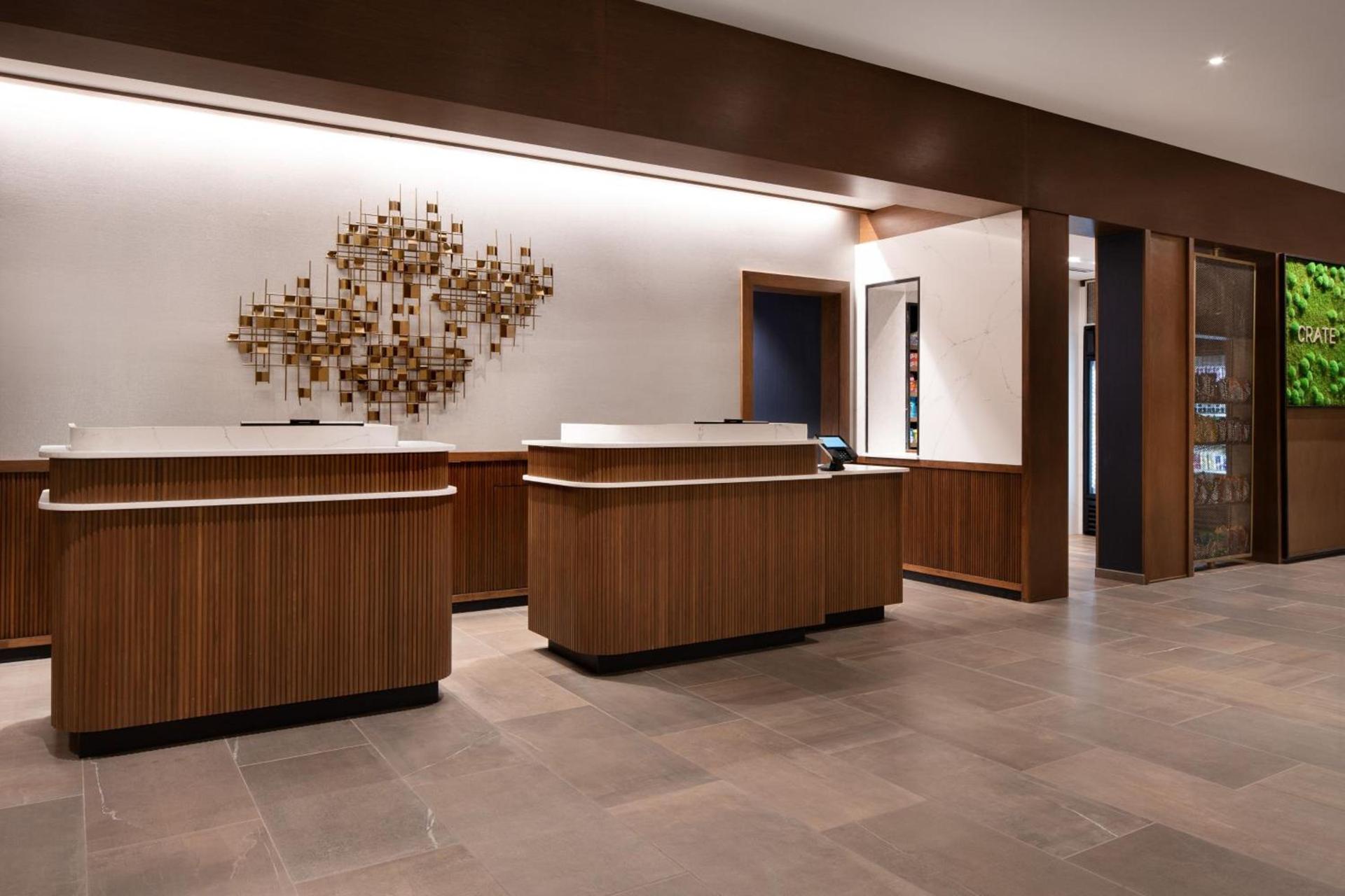 Courtyard by Marriott Fresno Clovis photo 3