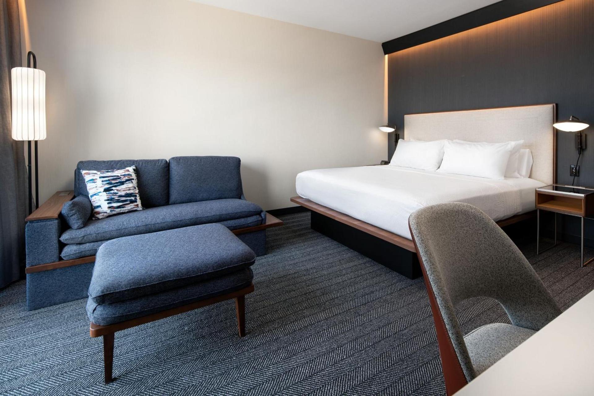 Courtyard by Marriott Fresno Clovis photo 6