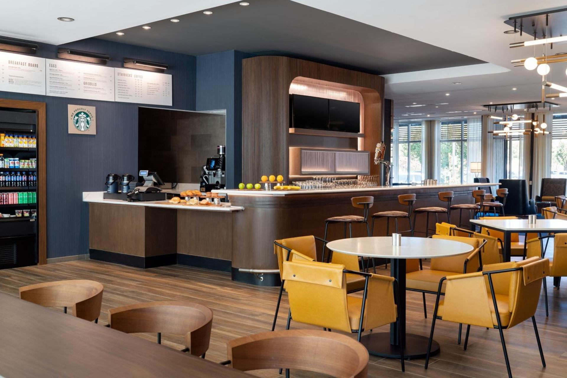 Courtyard by Marriott Fresno Clovis photo 28