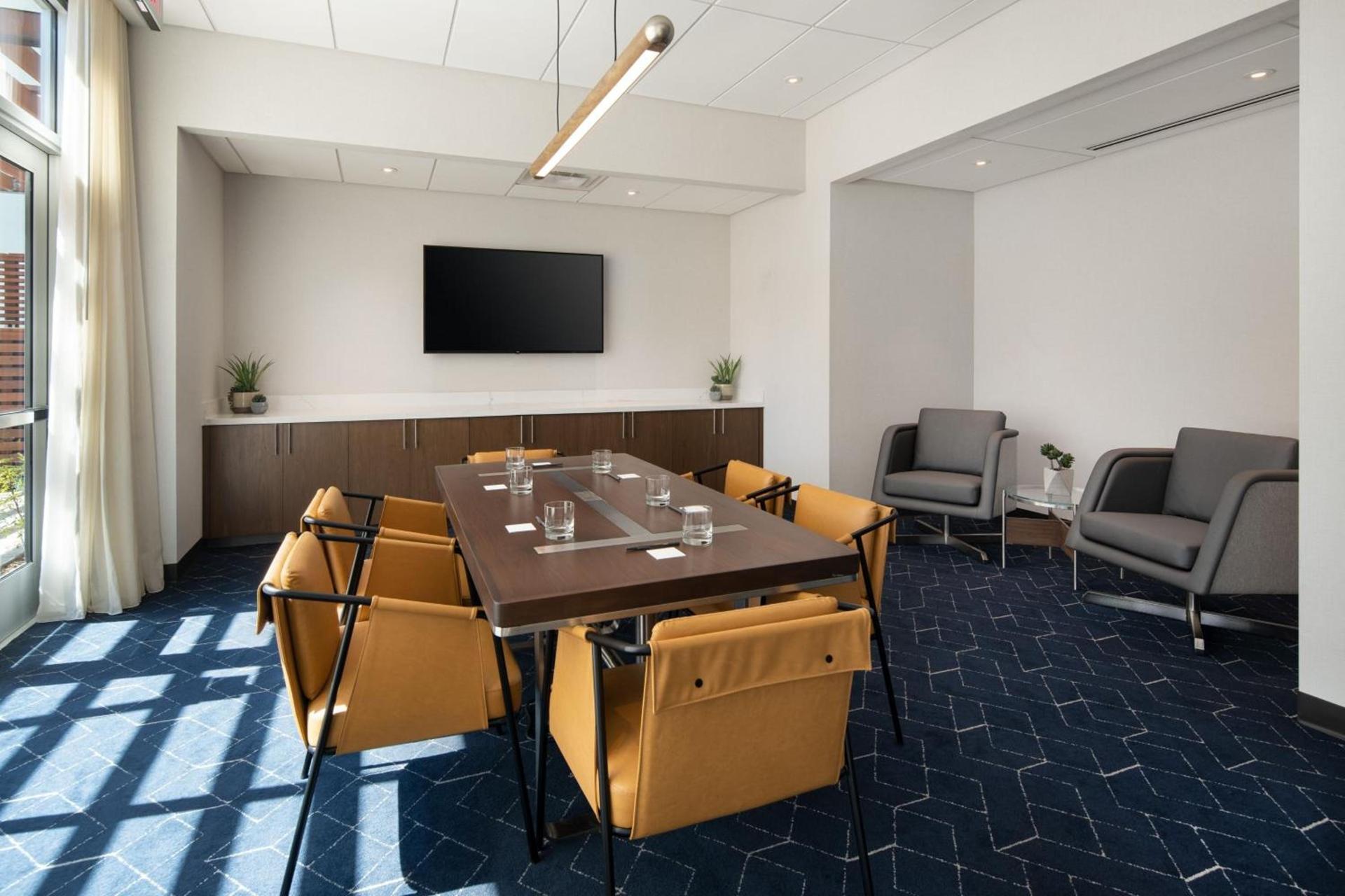 Courtyard by Marriott Fresno Clovis photo 32