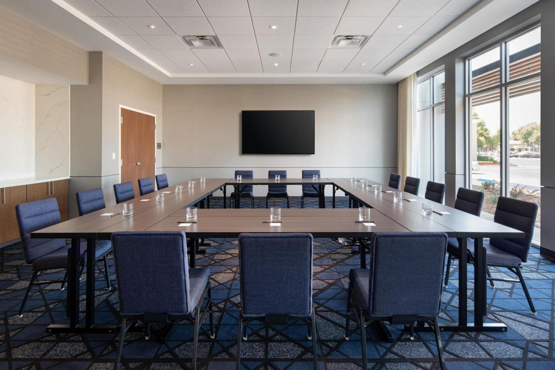 Courtyard by Marriott Fresno Clovis photo 34