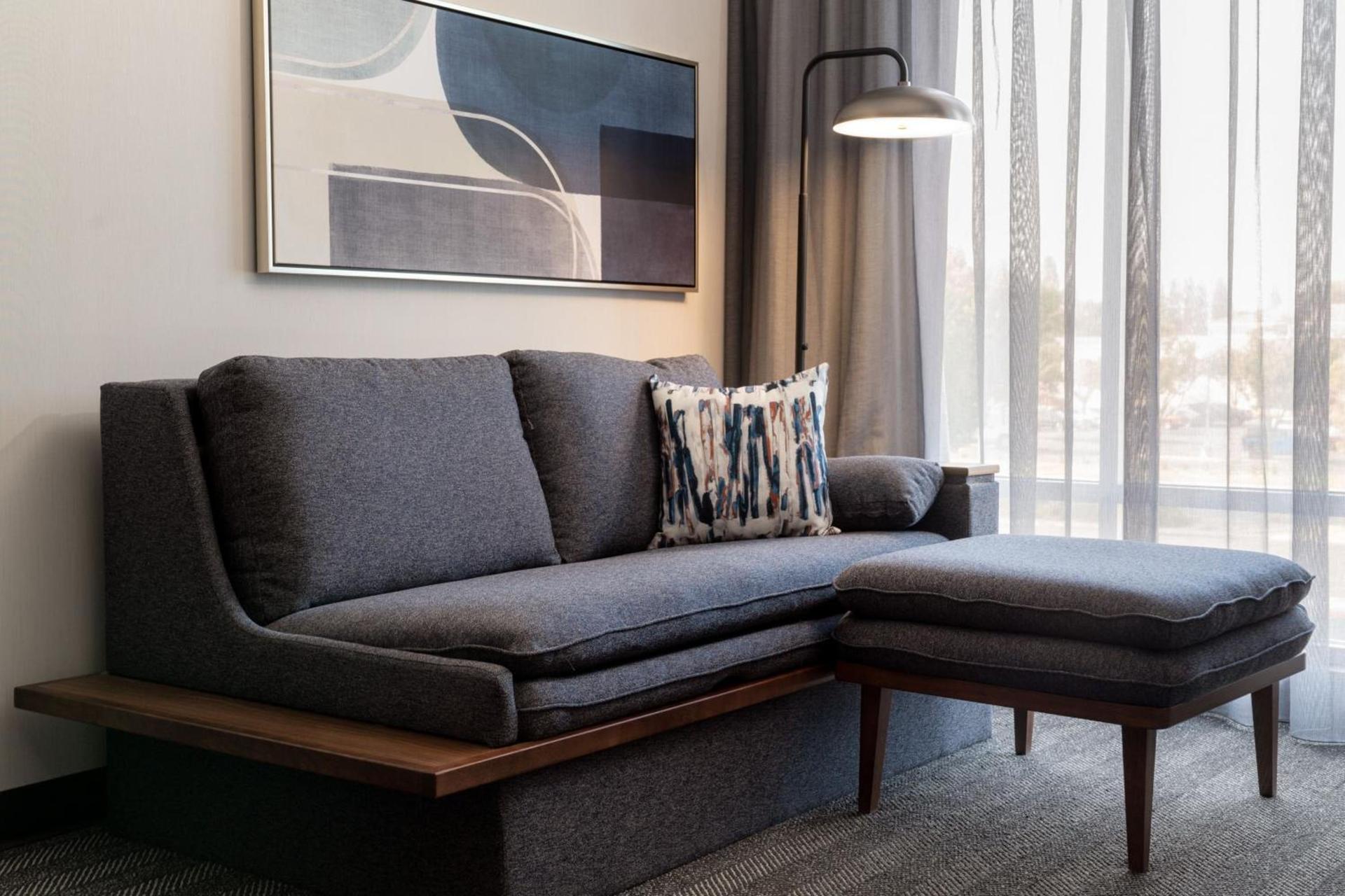 Courtyard by Marriott Fresno Clovis photo 9