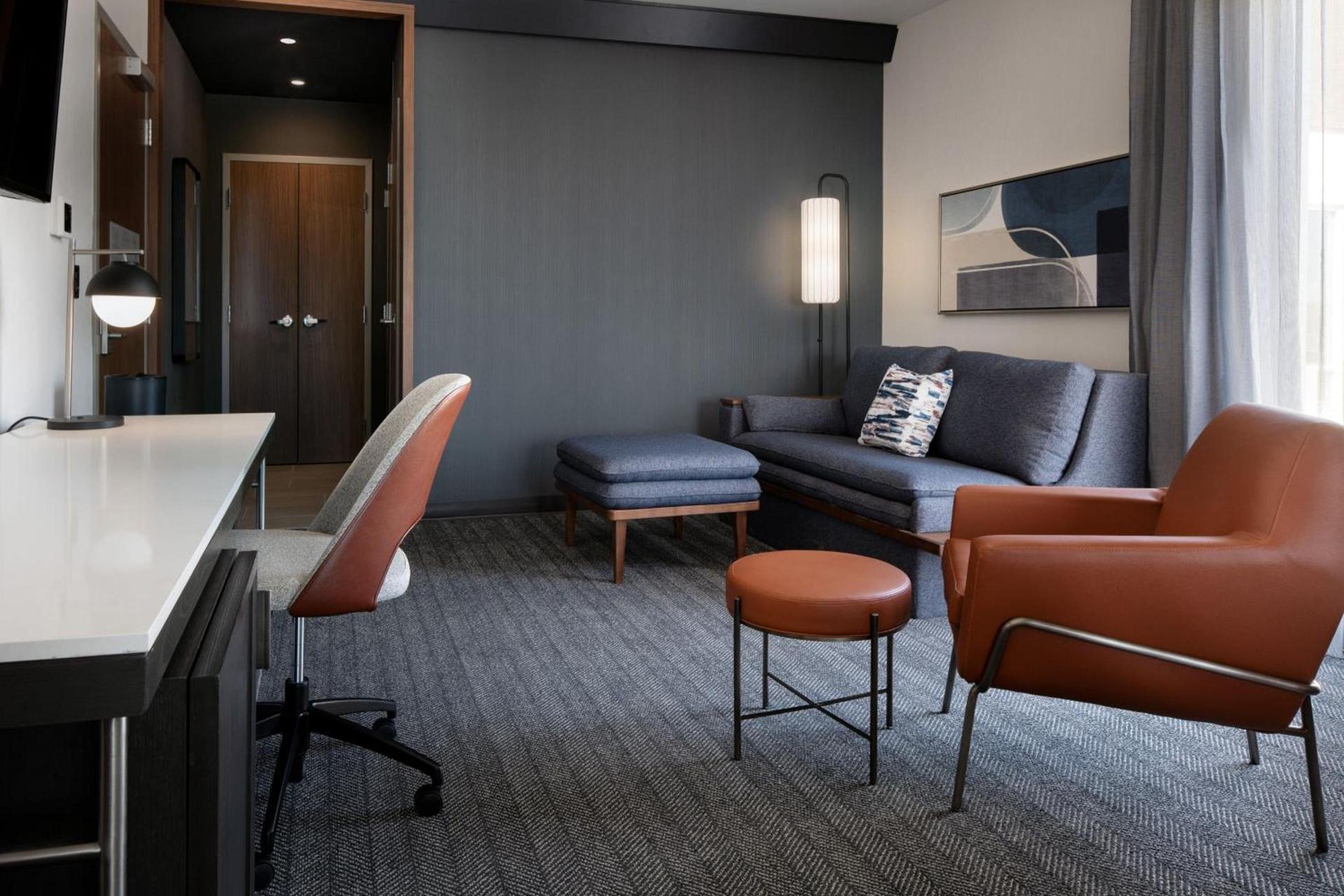 Courtyard by Marriott Fresno Clovis photo 17