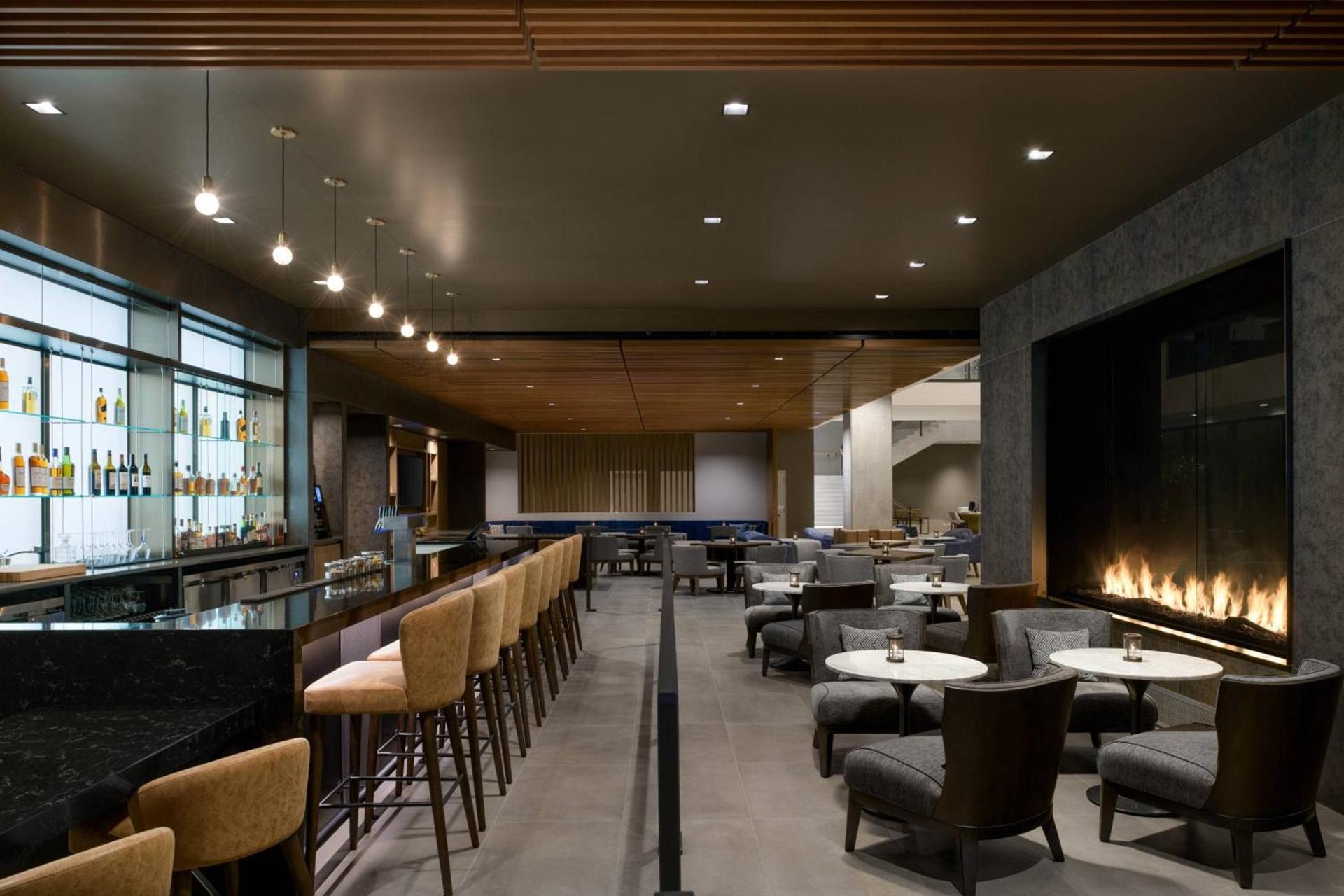 Marriott Tacoma Downtown photo 54