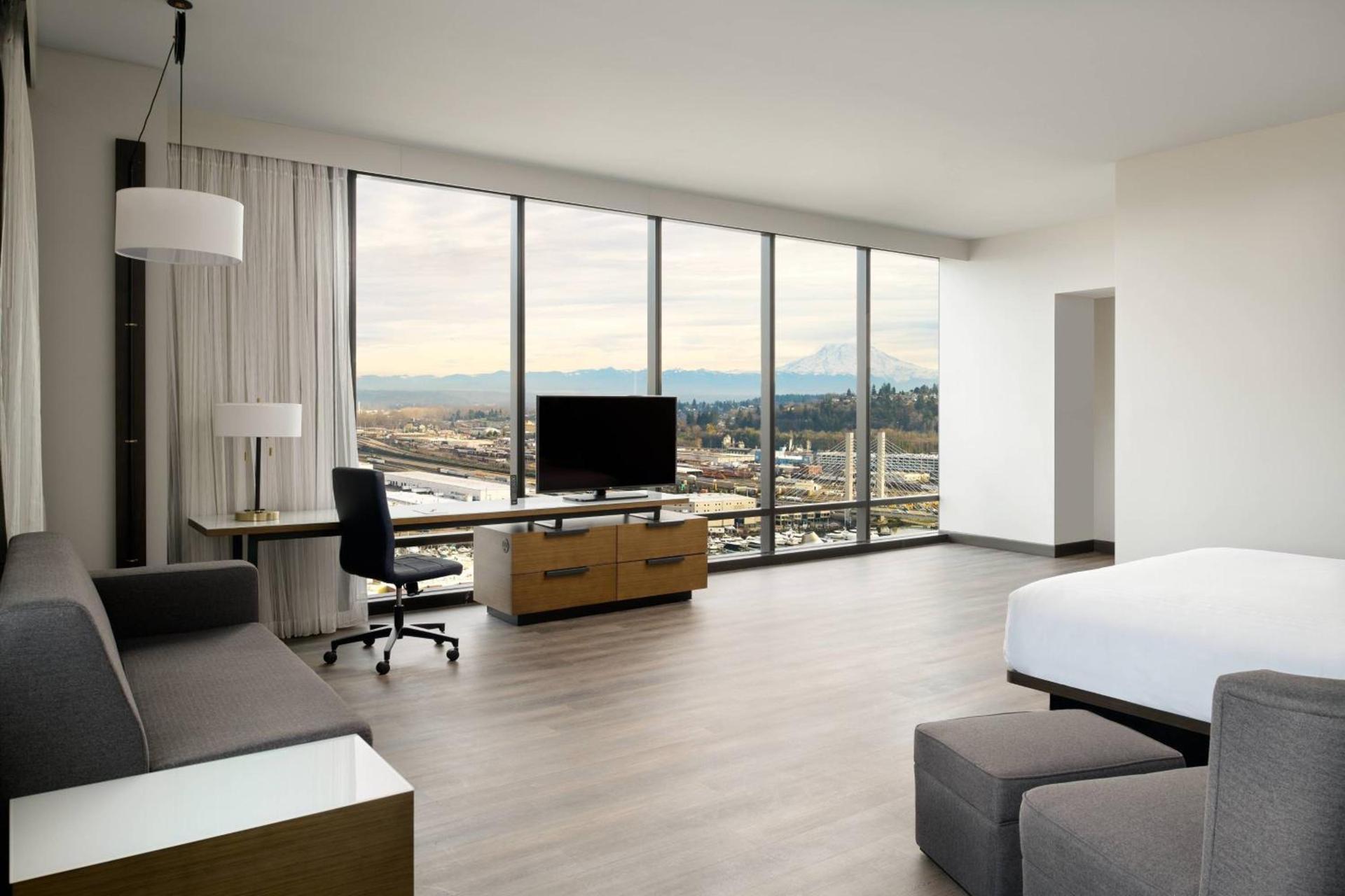 Marriott Tacoma Downtown photo 32