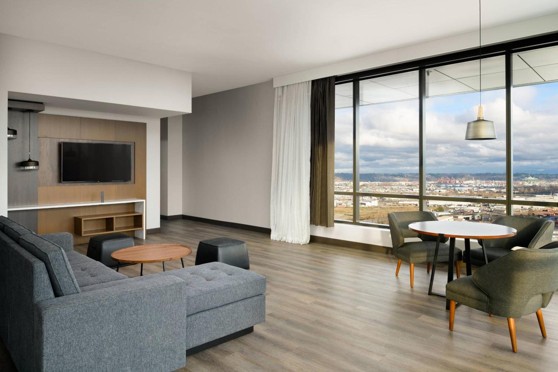 Marriott Tacoma Downtown photo 39