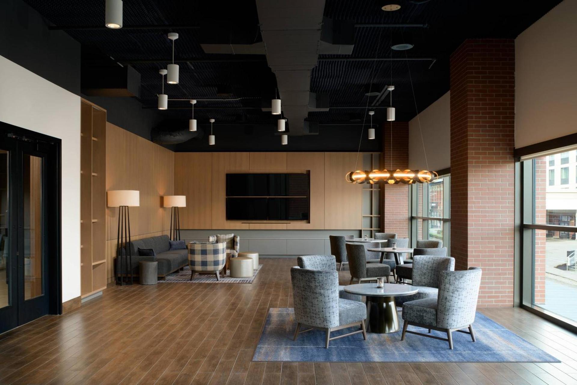 Marriott Tacoma Downtown photo 48