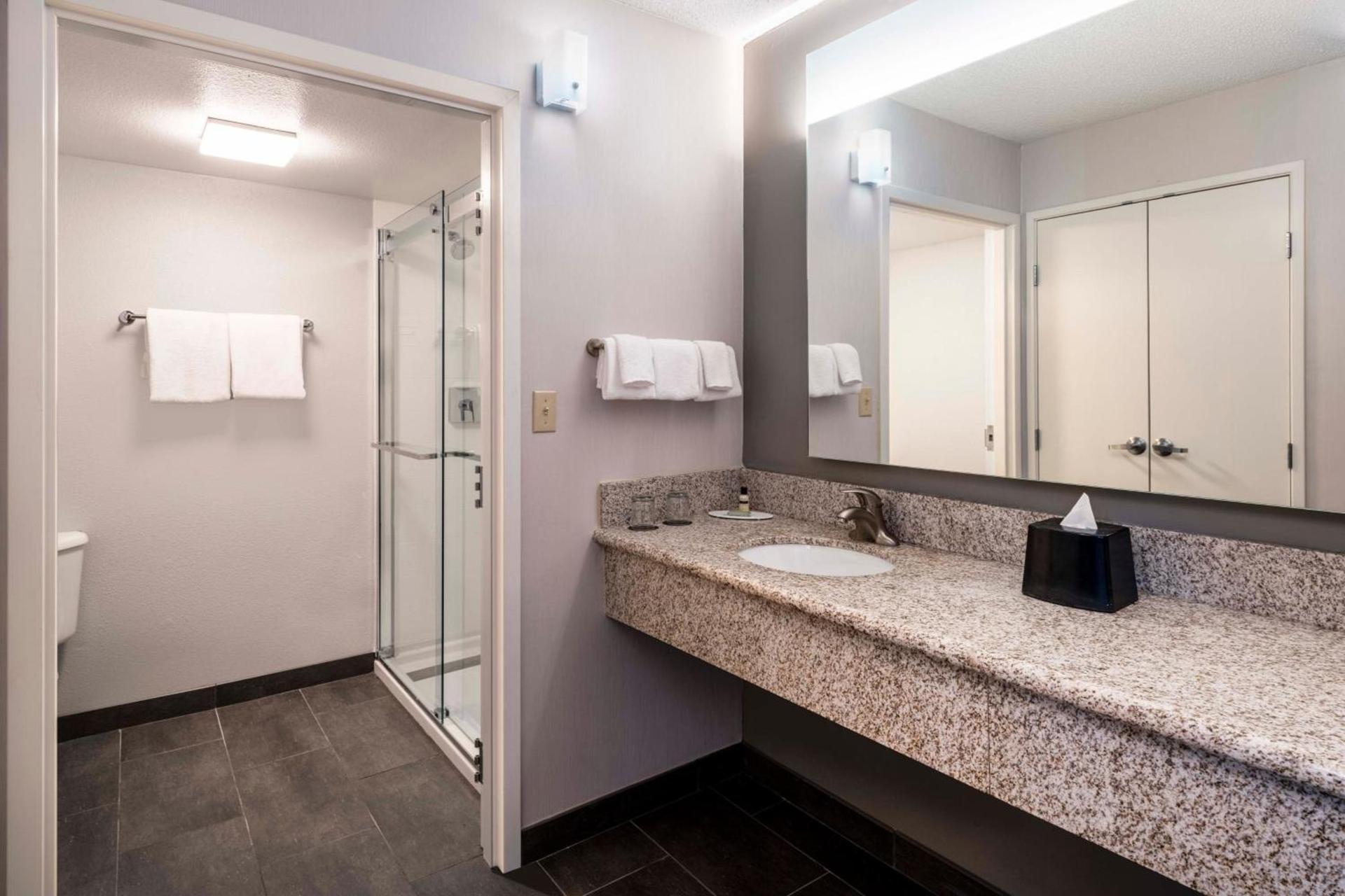 Courtyard by Marriott Denver Southwest Lakewood photo 21