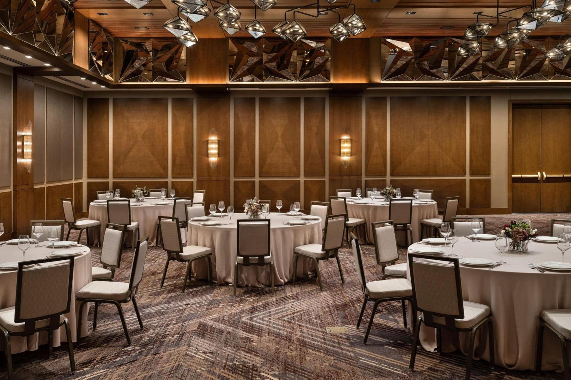 AC Hotel by Marriott Austin-University photo 71