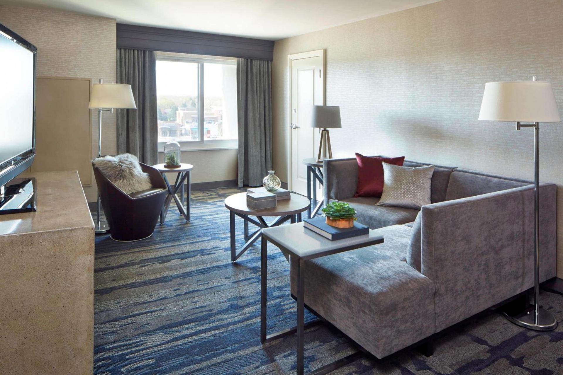 Rochester Airport Marriott photo 23