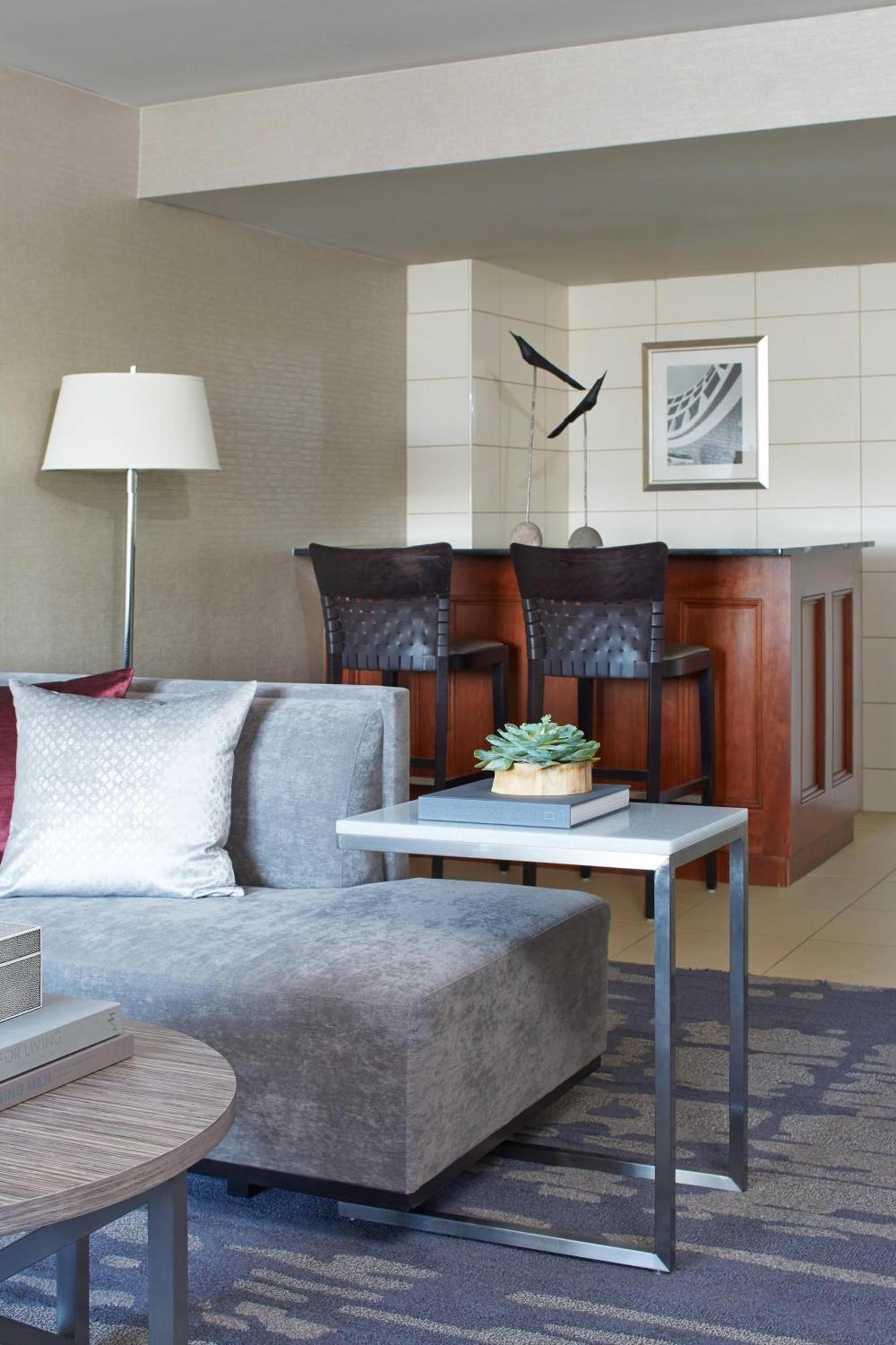 Rochester Airport Marriott photo 25