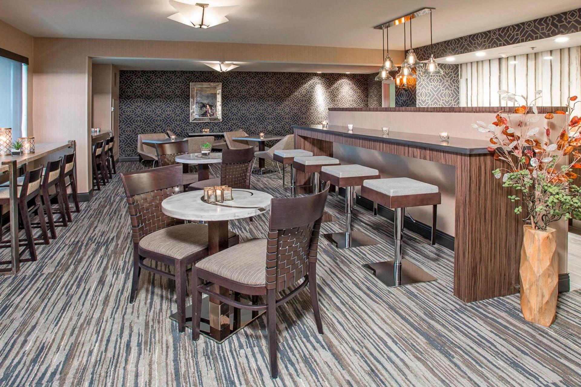 Rochester Airport Marriott photo 27