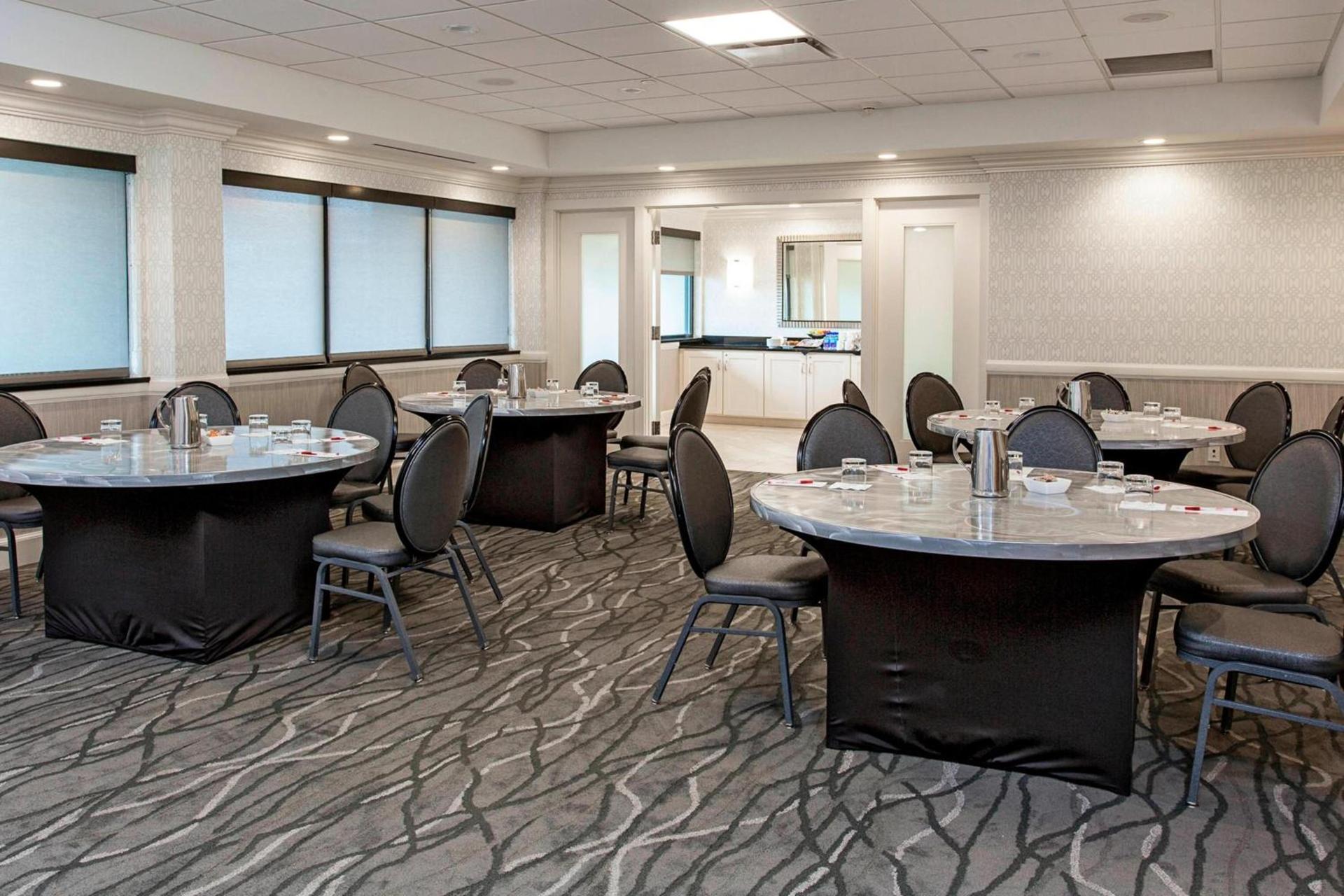 Rochester Airport Marriott photo 42