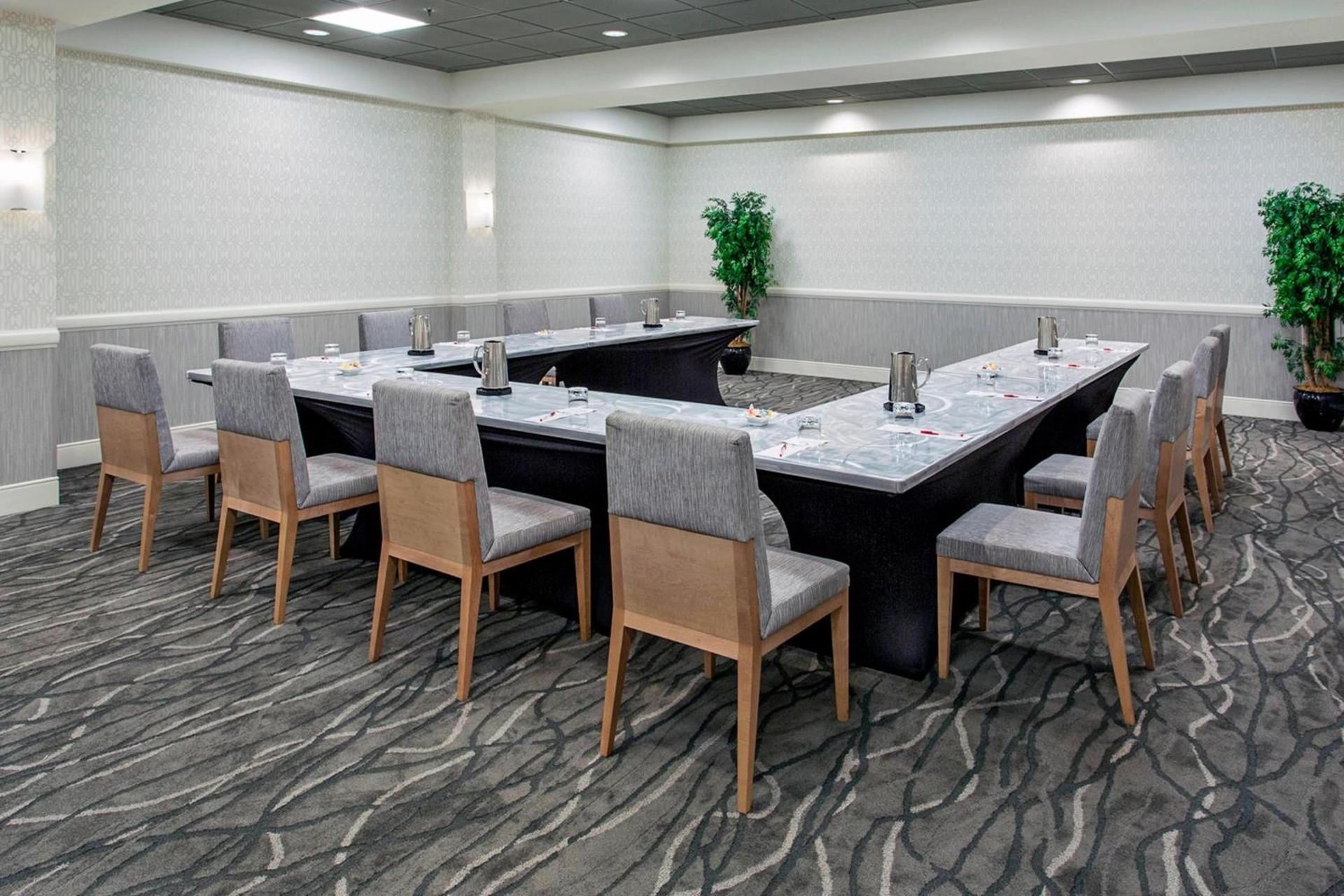 Rochester Airport Marriott photo 49