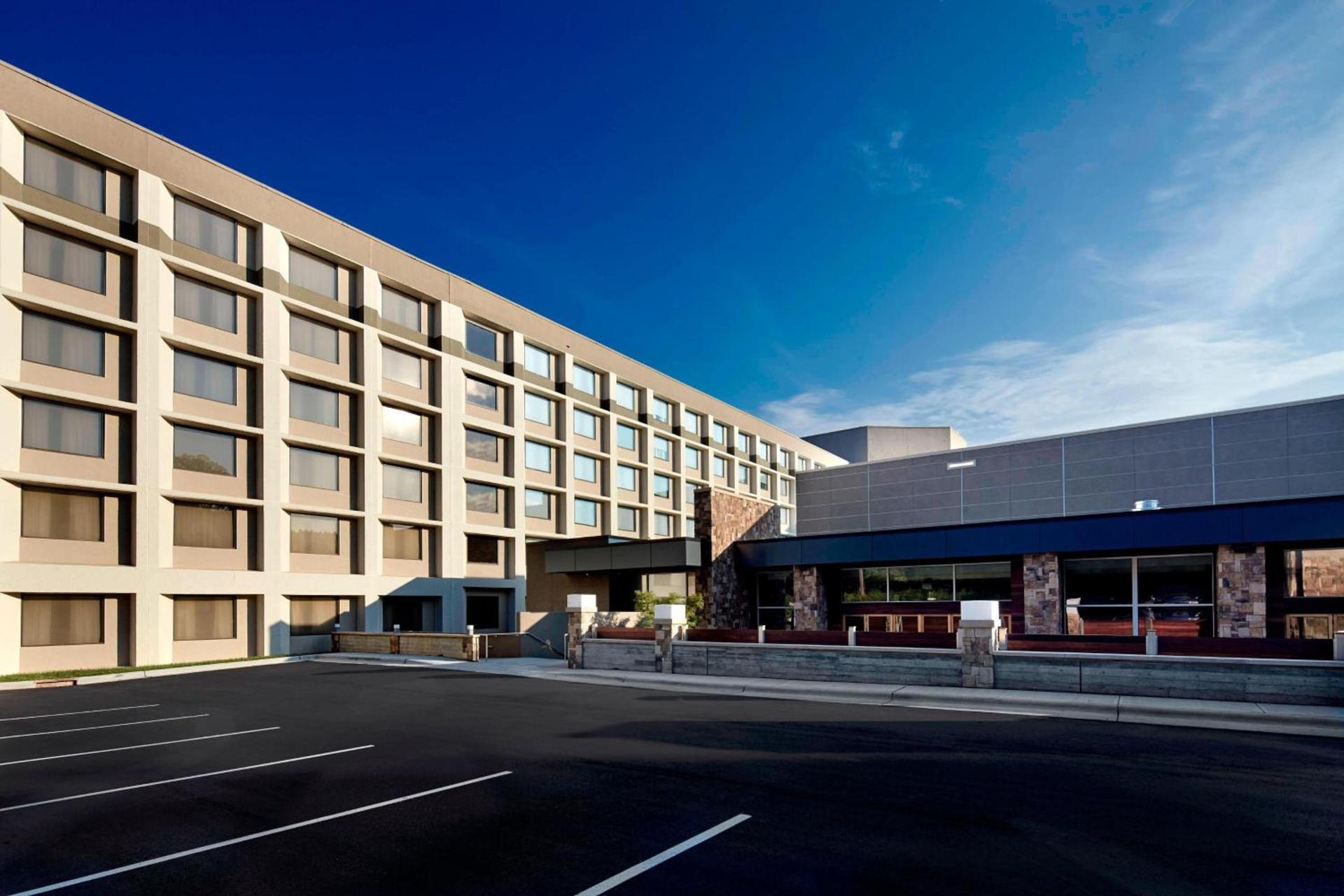 Raleigh Marriott Crabtree Valley photo 6