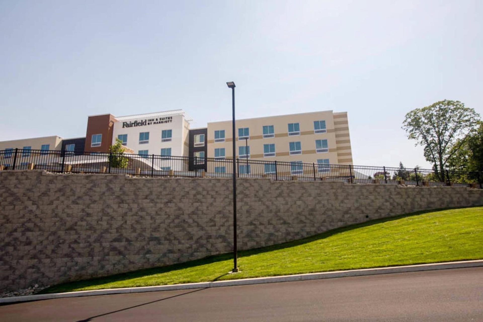 Fairfield Inn & Suites by Marriott Philadelphia Broomall/Newtown Square photo 2