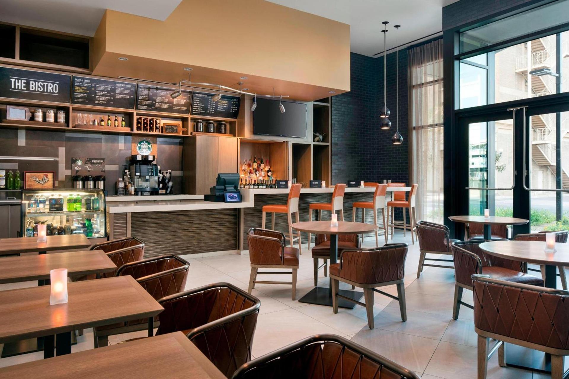 Courtyard by Marriott Phoenix Downtown photo 37