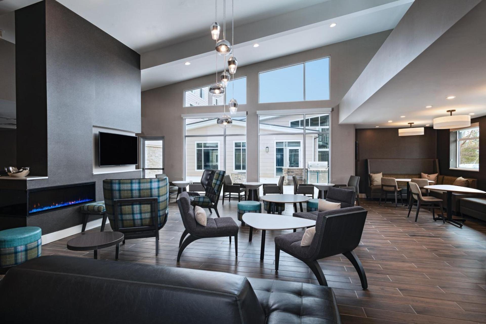 Residence Inn New Brunswick Tower Center Blvd. photo 6