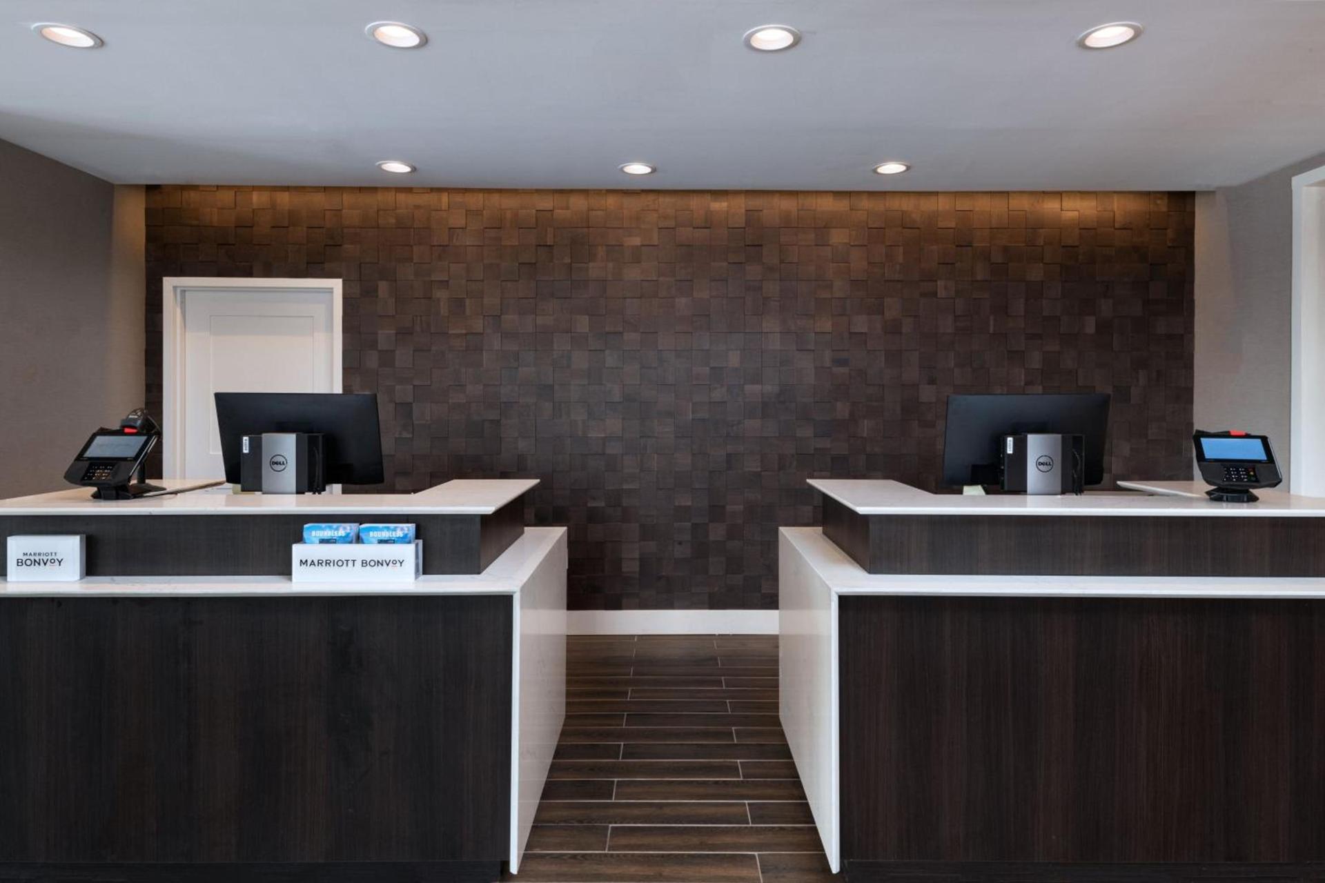 Residence Inn New Brunswick Tower Center Blvd. photo 5