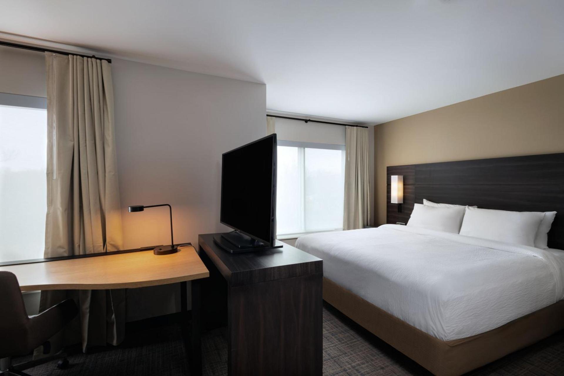 Residence Inn New Brunswick Tower Center Blvd. photo 15