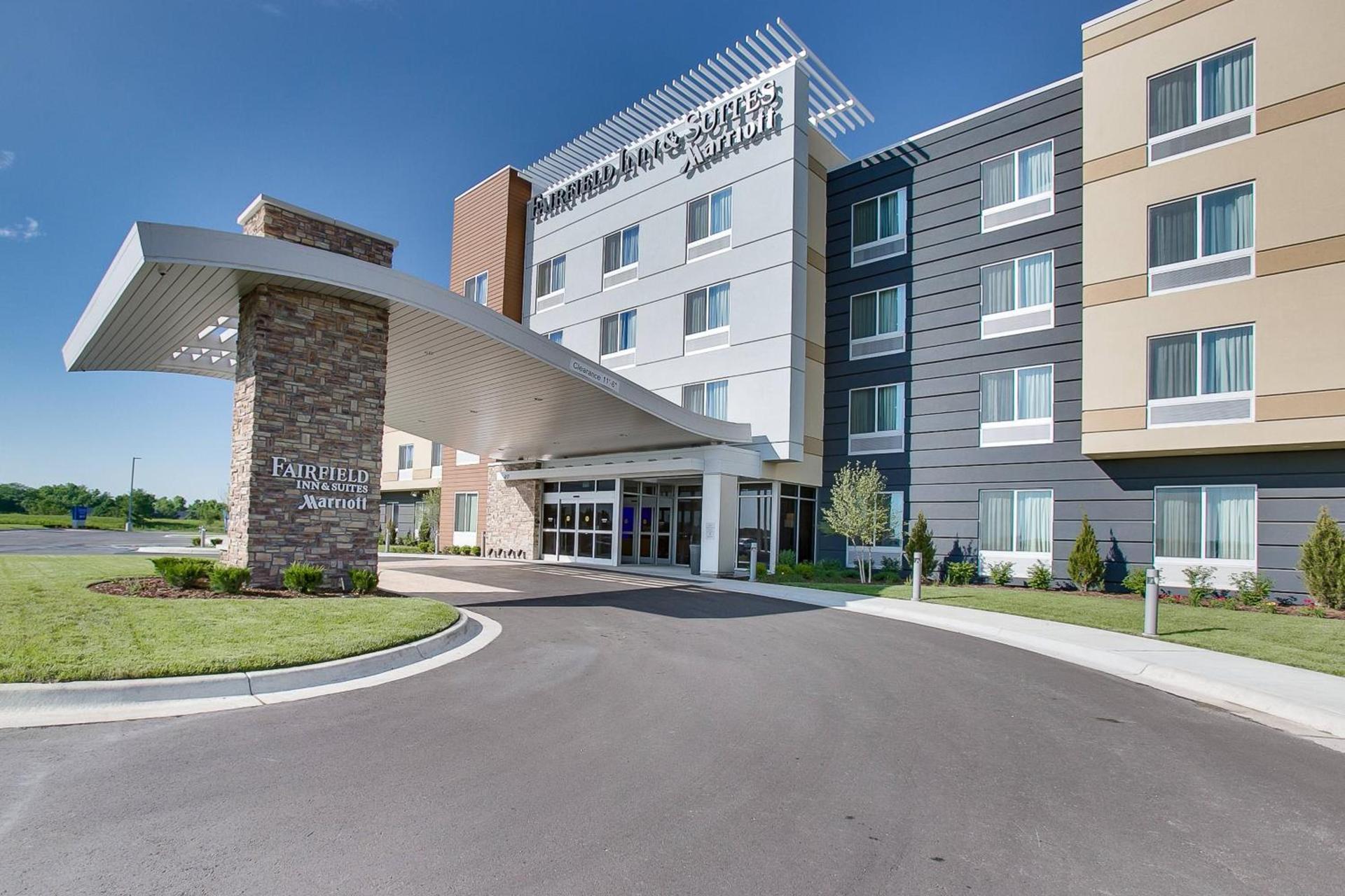 Fairfield Inn & Suites By Marriott Wichita East photo 1