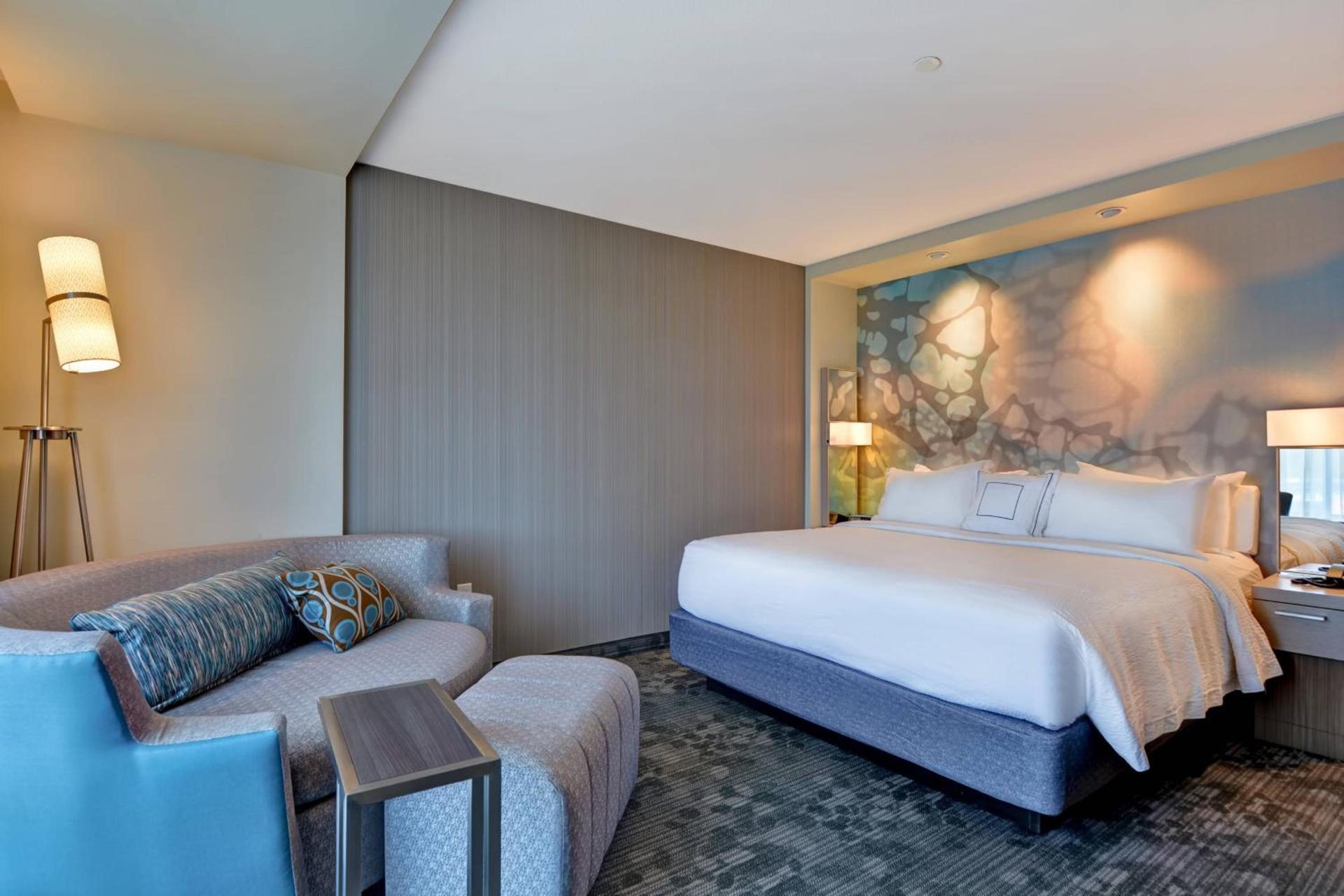 Courtyard by Marriott Bentonville Rogers Promenade photo 11