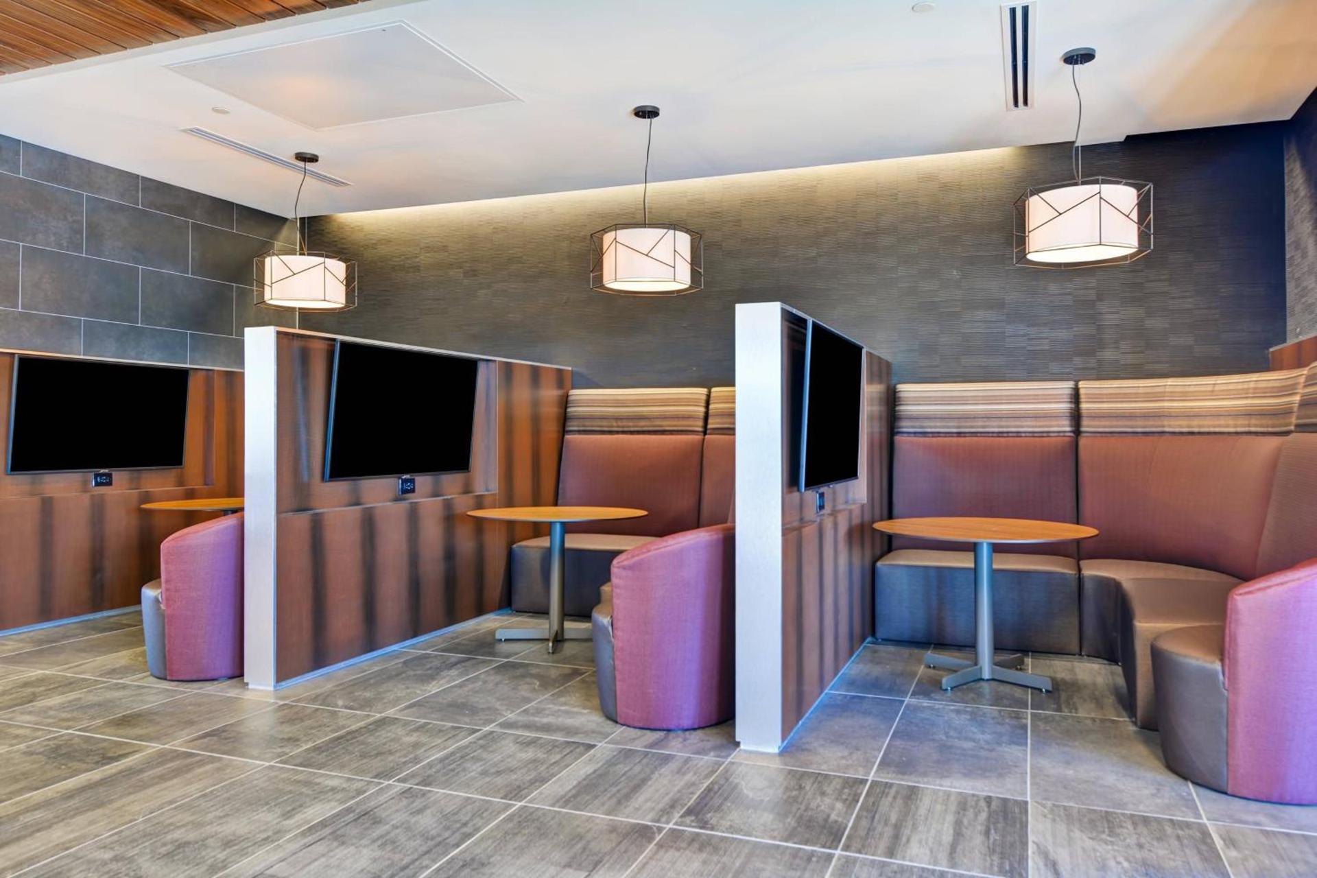 Courtyard by Marriott Bentonville Rogers Promenade photo 29