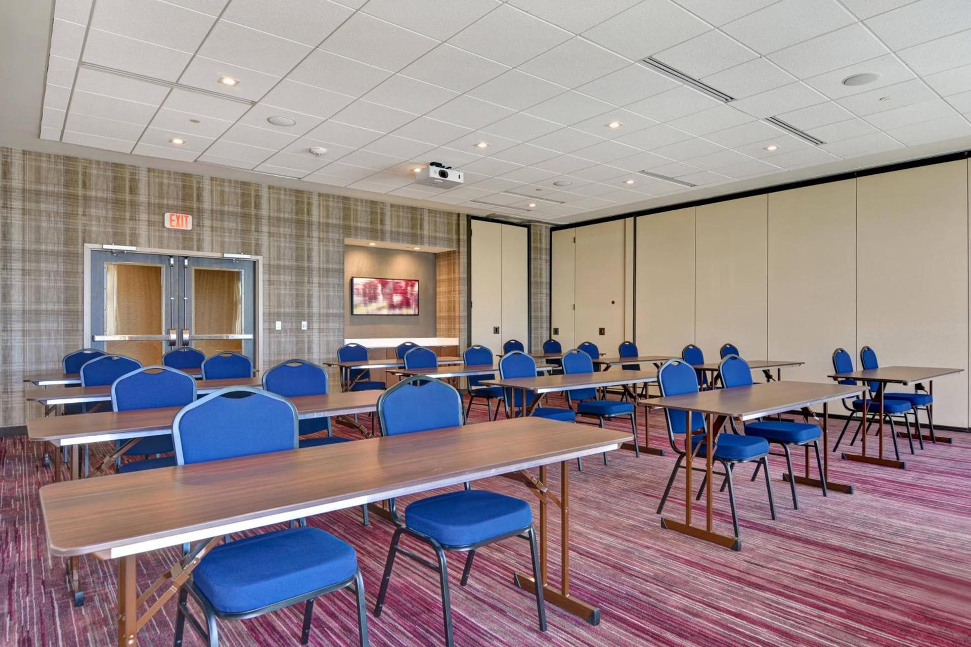 Courtyard by Marriott Bentonville Rogers Promenade photo 41