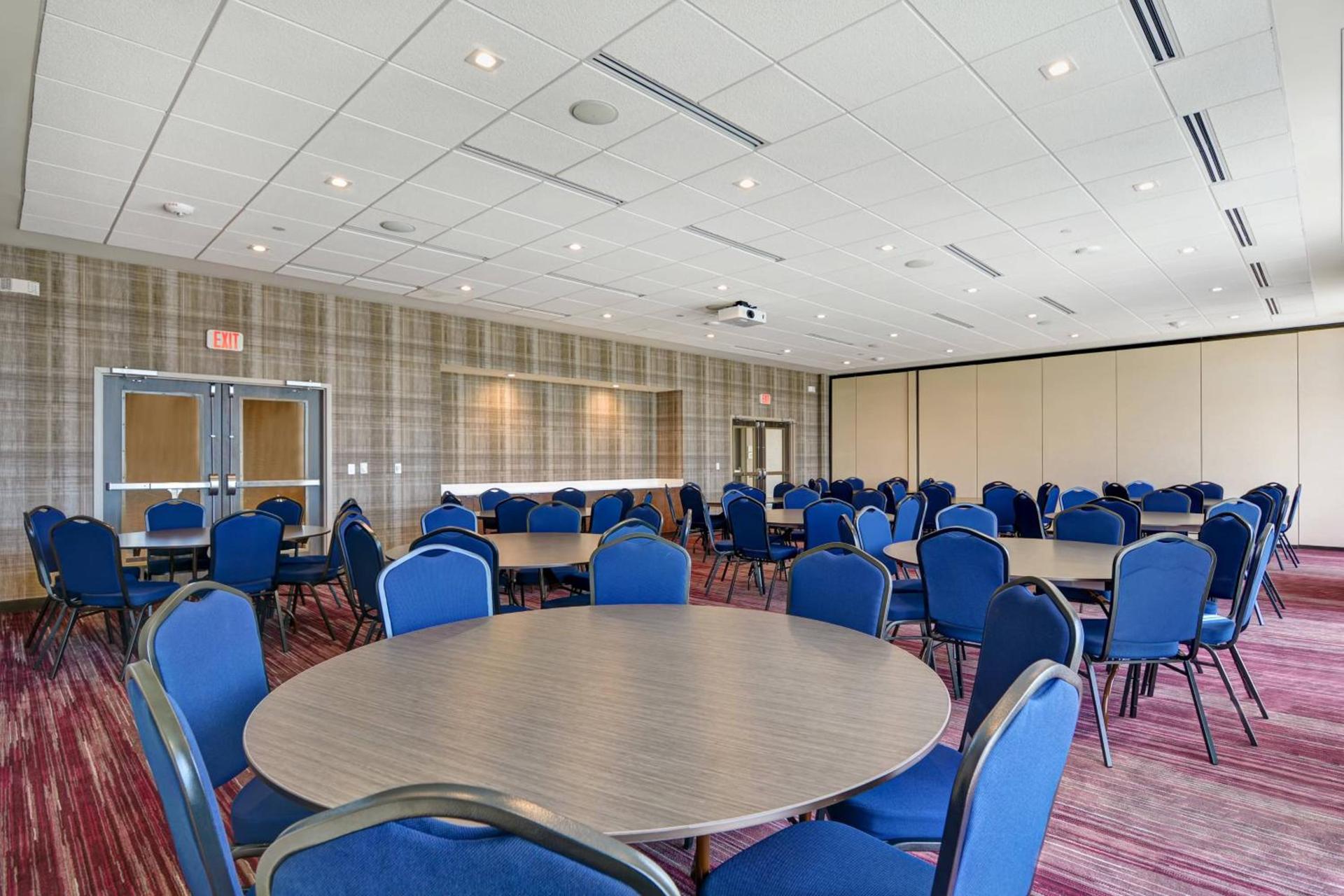 Courtyard by Marriott Bentonville Rogers Promenade photo 42