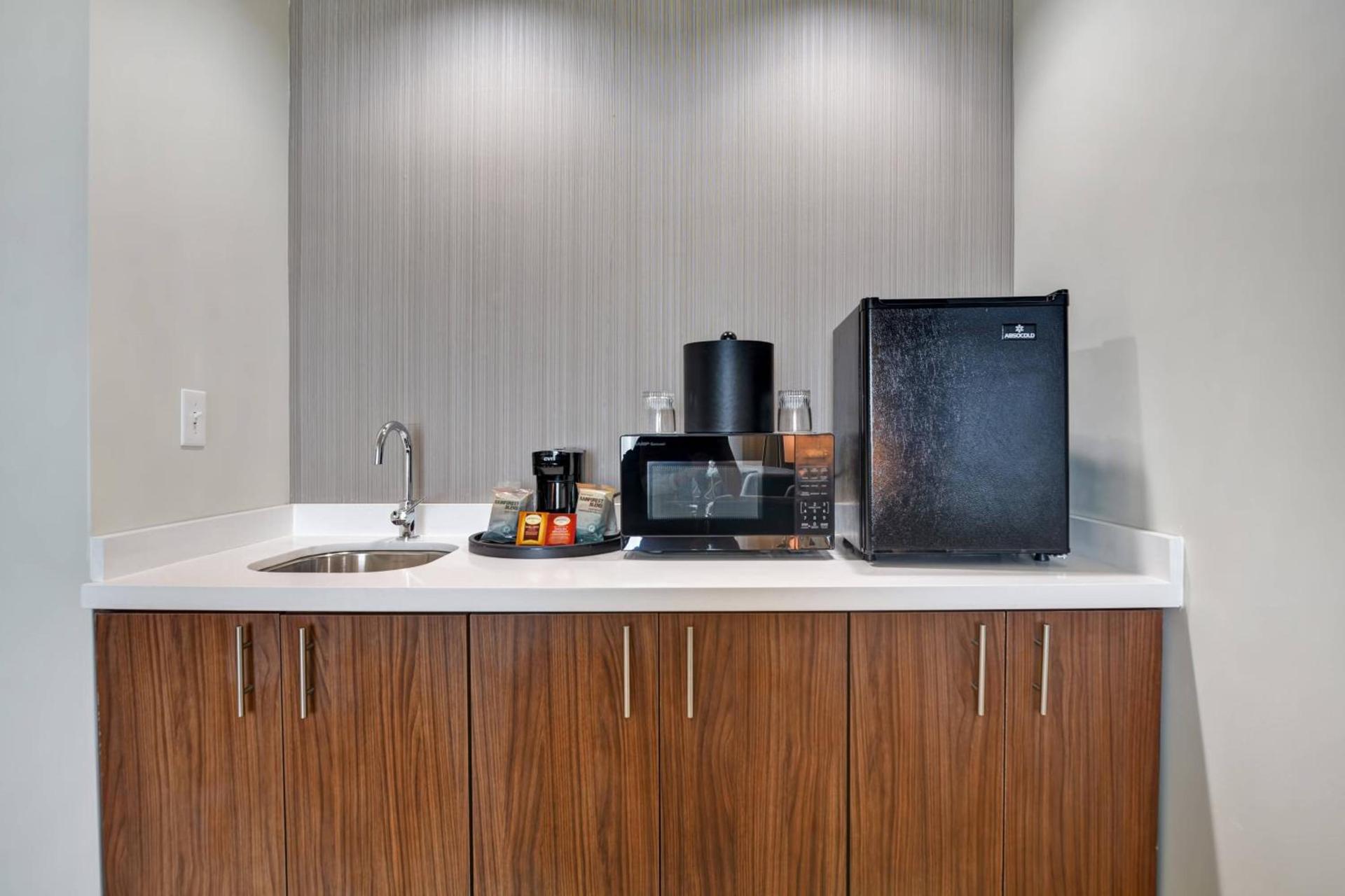 Courtyard by Marriott Bentonville Rogers Promenade photo 24