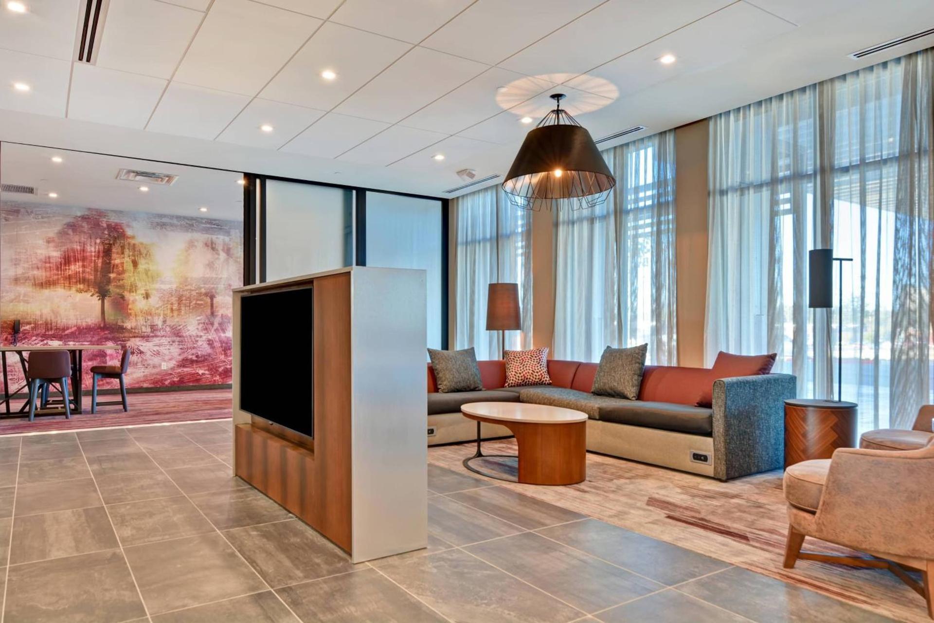 Courtyard by Marriott Bentonville Rogers Promenade photo 5