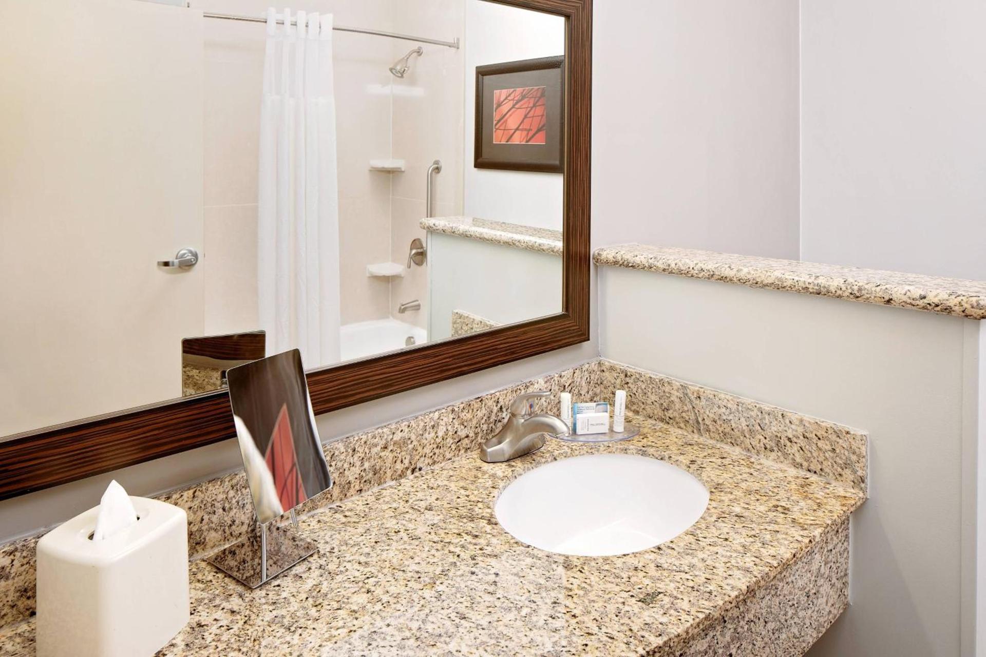 Courtyard by Marriott Houma photo 12