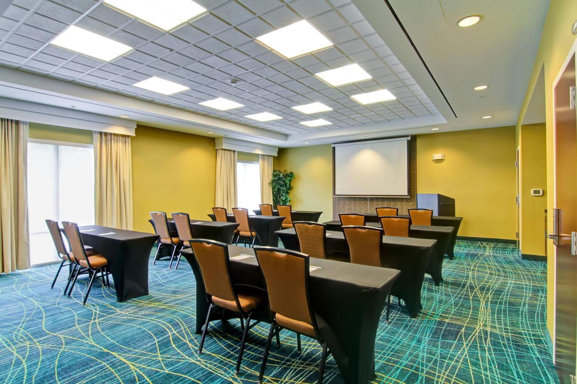 SpringHill Suites By Marriott Erie photo 41