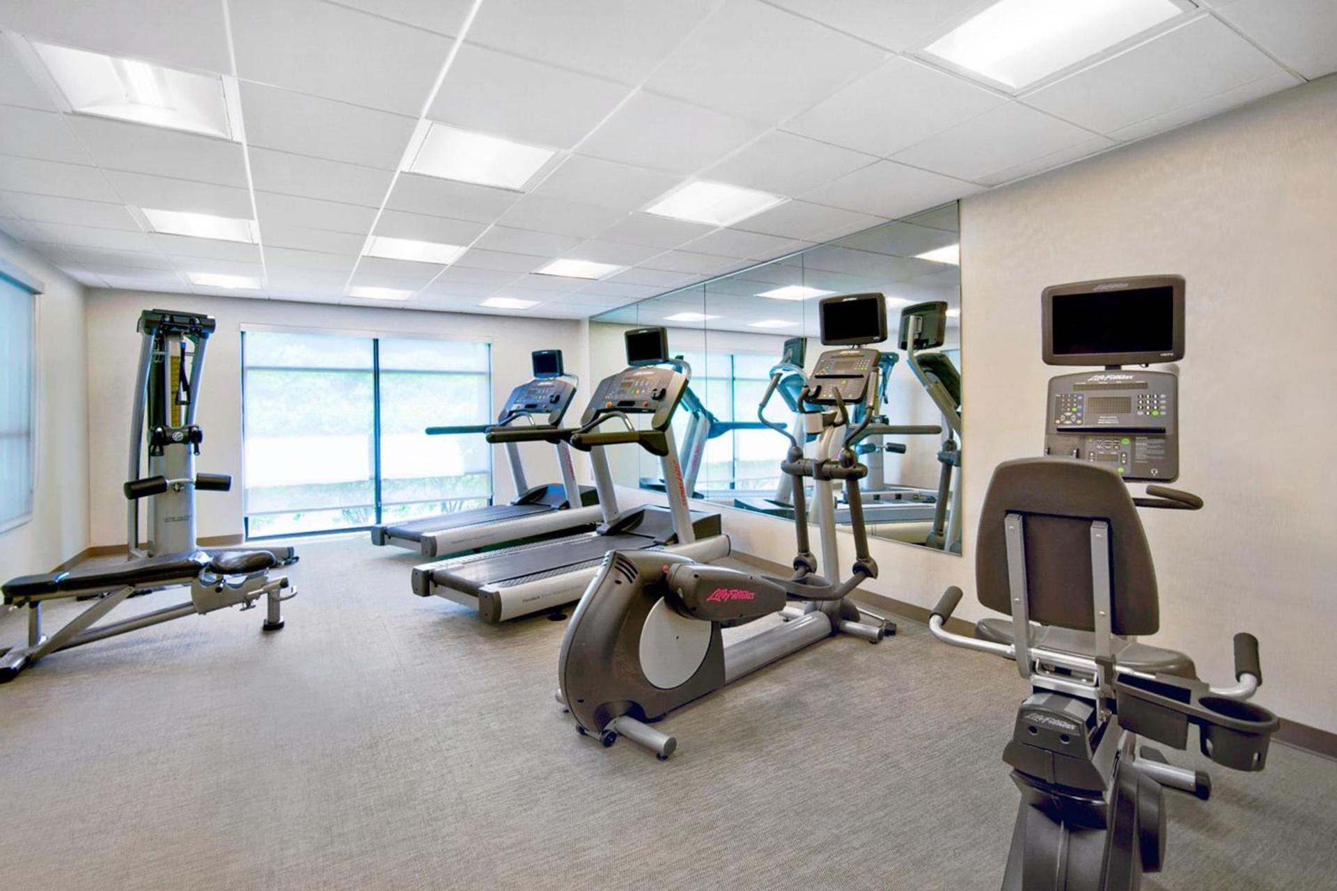 SpringHill Suites By Marriott Erie photo 38