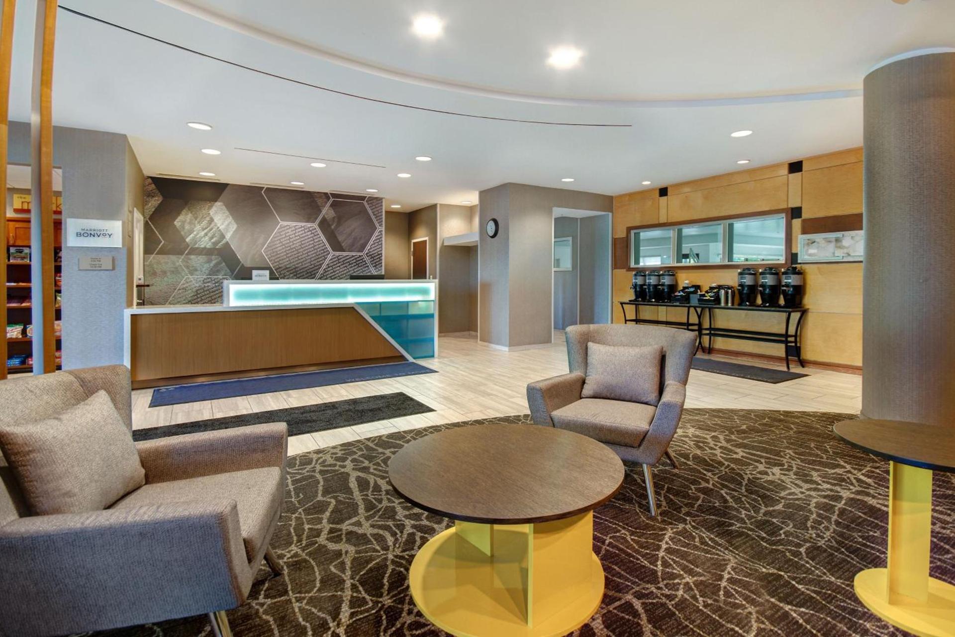 SpringHill Suites By Marriott Erie photo 7