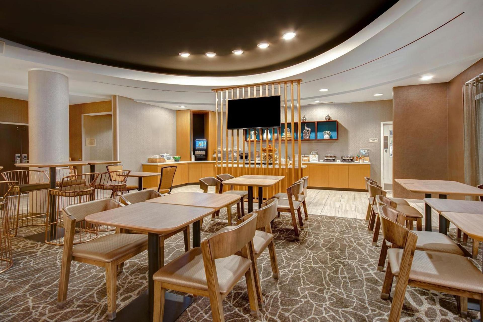 SpringHill Suites By Marriott Erie photo 33