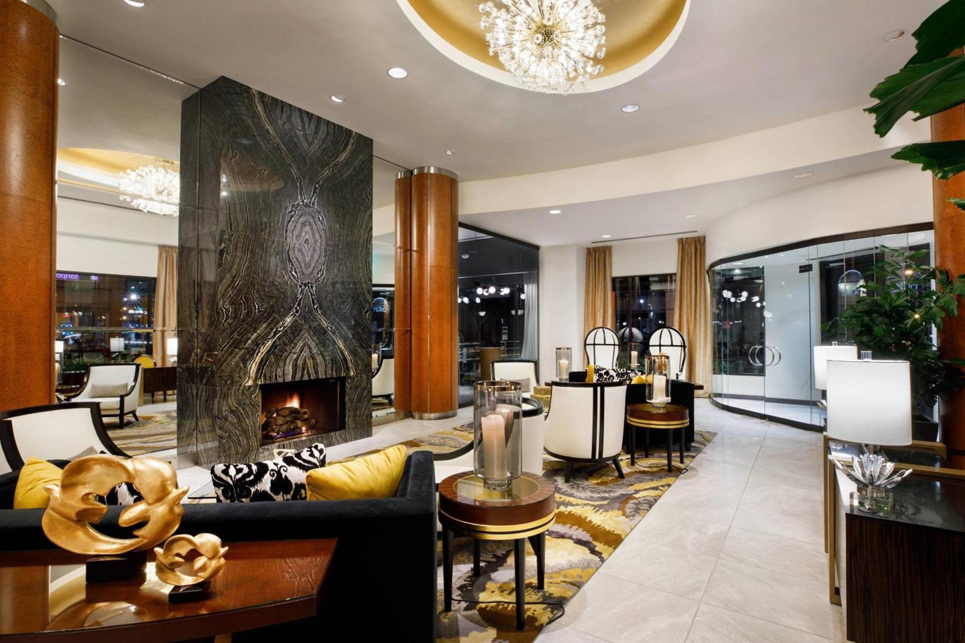 Hotel Metro, Autograph Collection photo 4