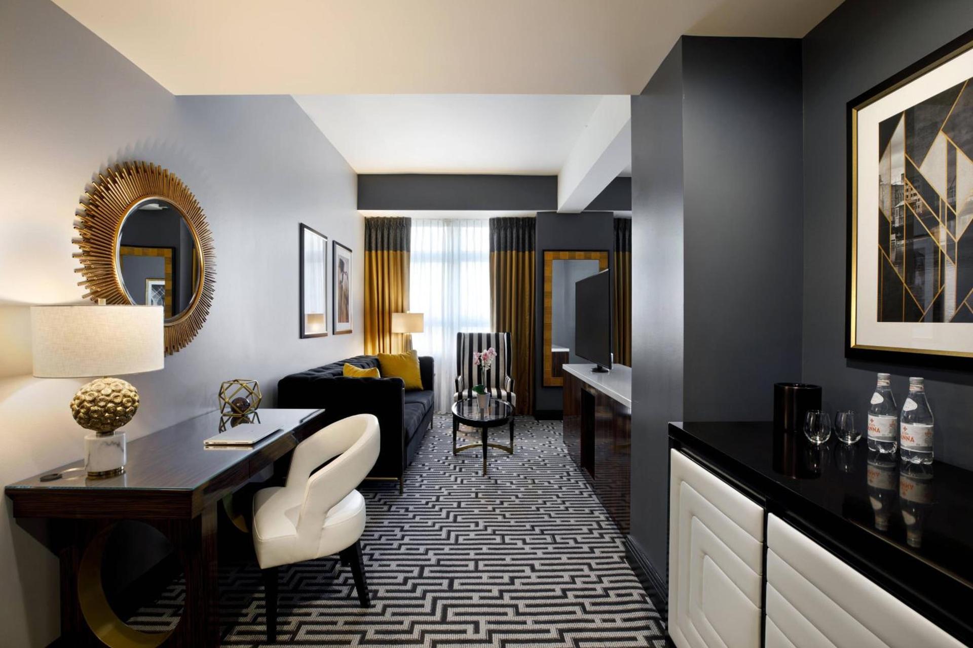 Hotel Metro, Autograph Collection photo 9