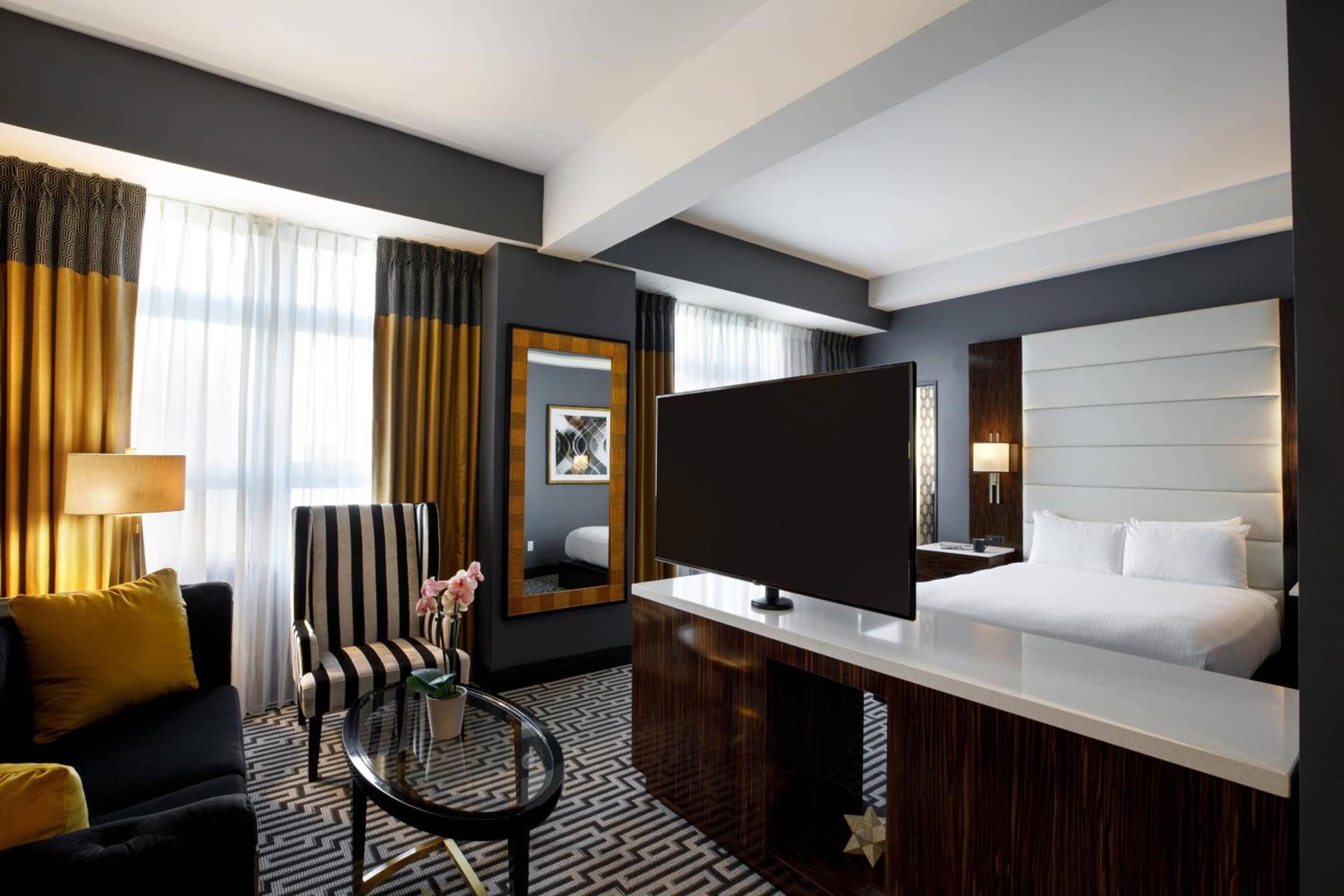 Hotel Metro, Autograph Collection photo 10