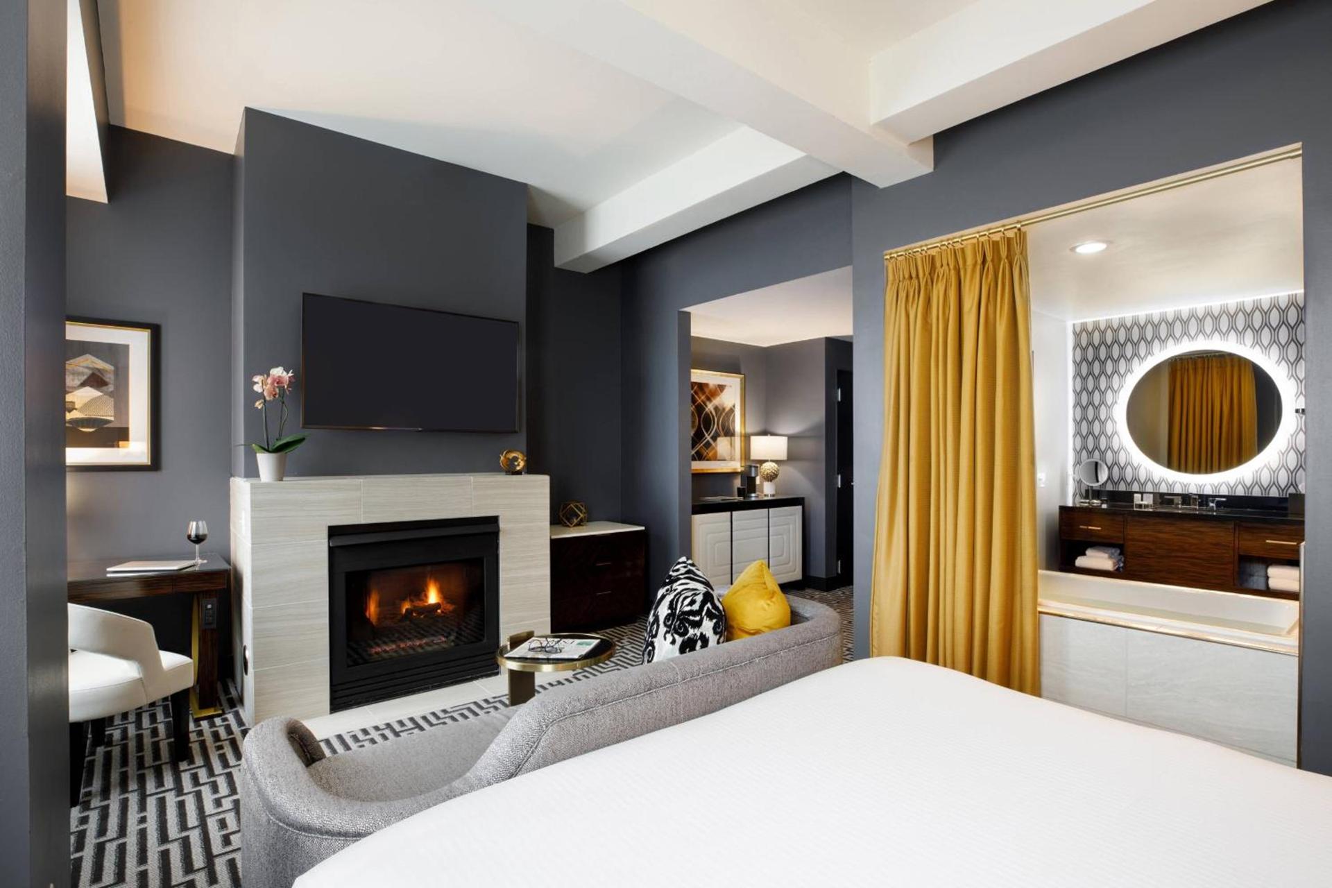 Hotel Metro, Autograph Collection photo 15