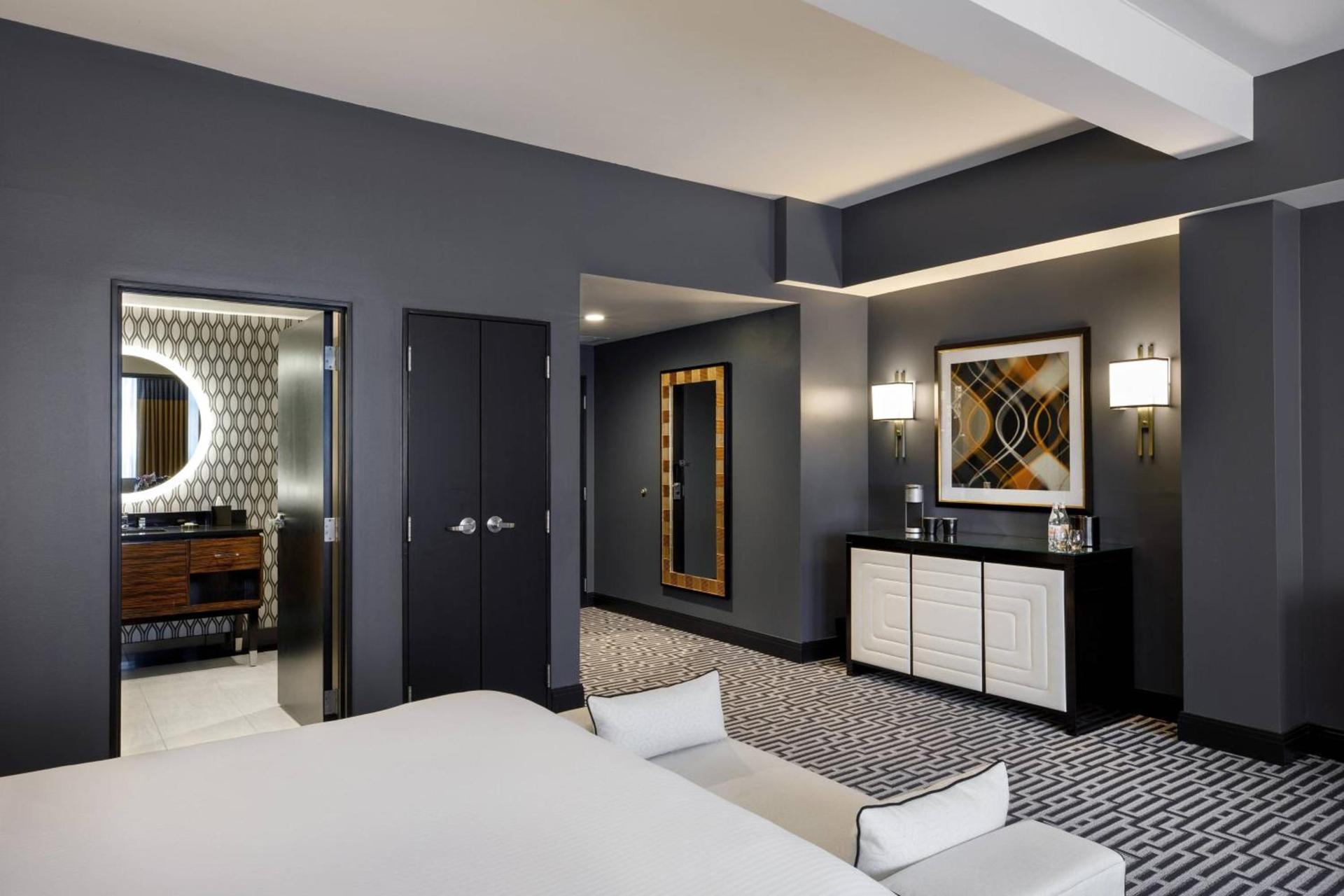 Hotel Metro, Autograph Collection photo 17