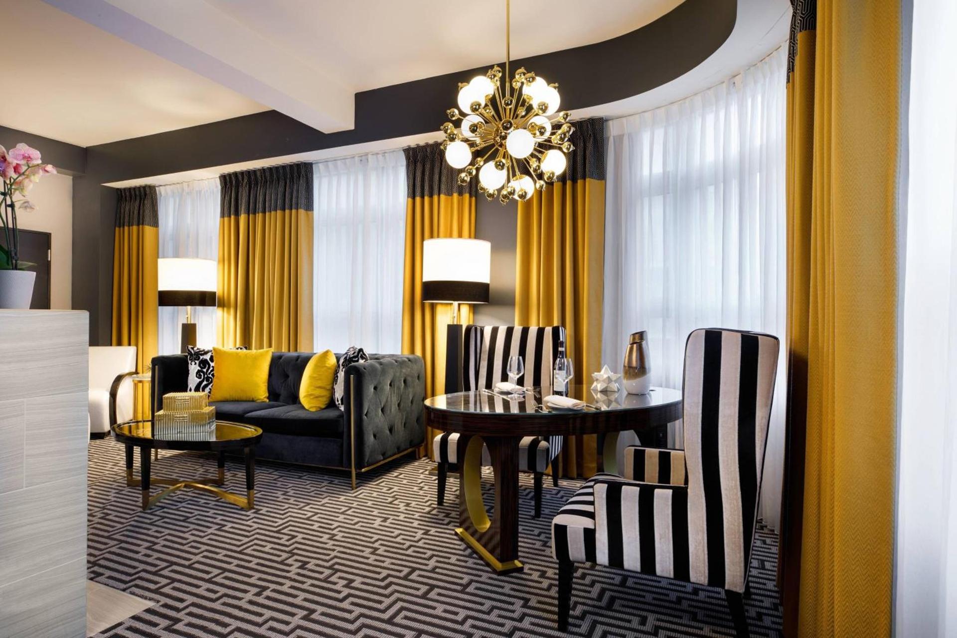Hotel Metro, Autograph Collection photo 32