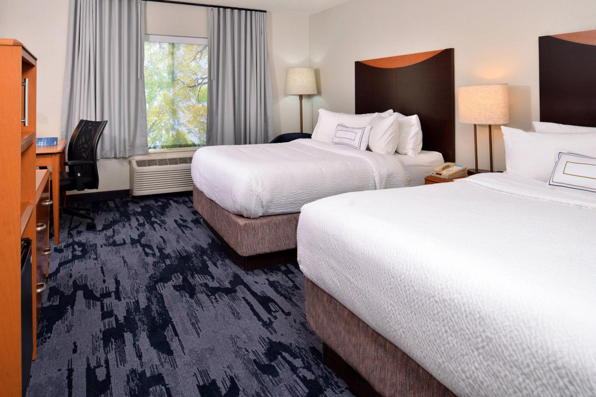 Fairfield Inn and Suites Beloit photo 10