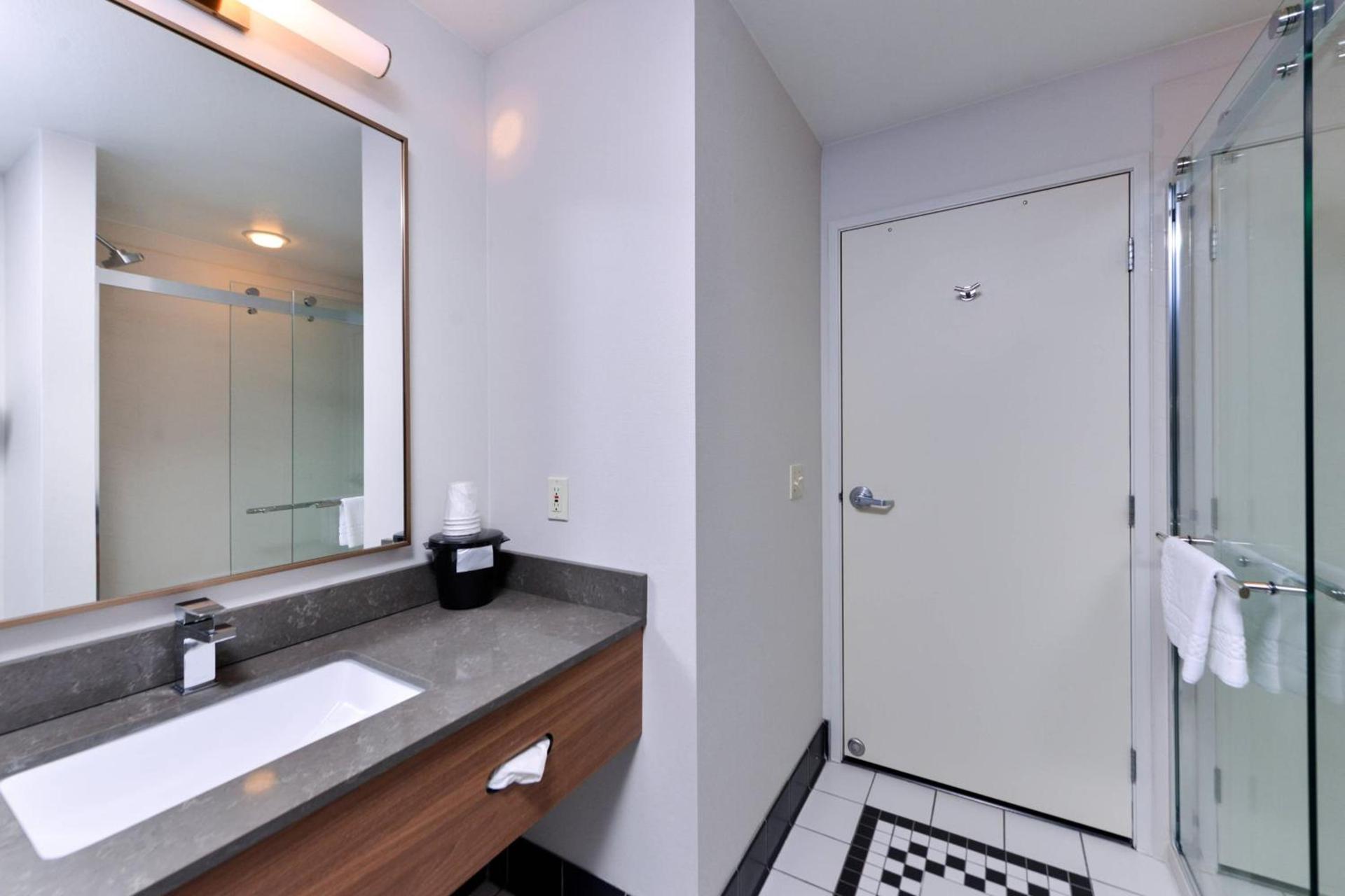 Fairfield Inn and Suites Beloit photo 15