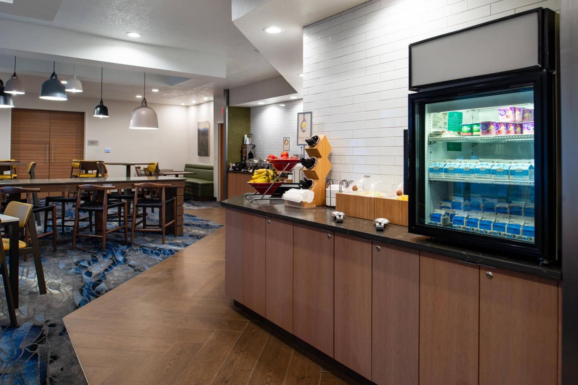 Fairfield Inn and Suites Beloit photo 33