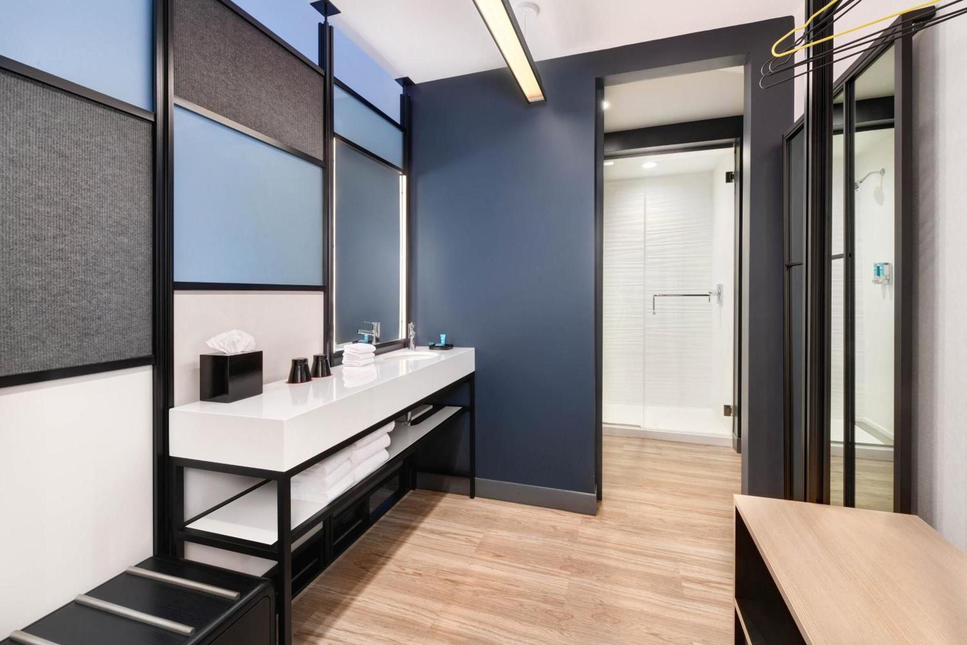Aloft by Marriott Cincinnati West Chester photo 9