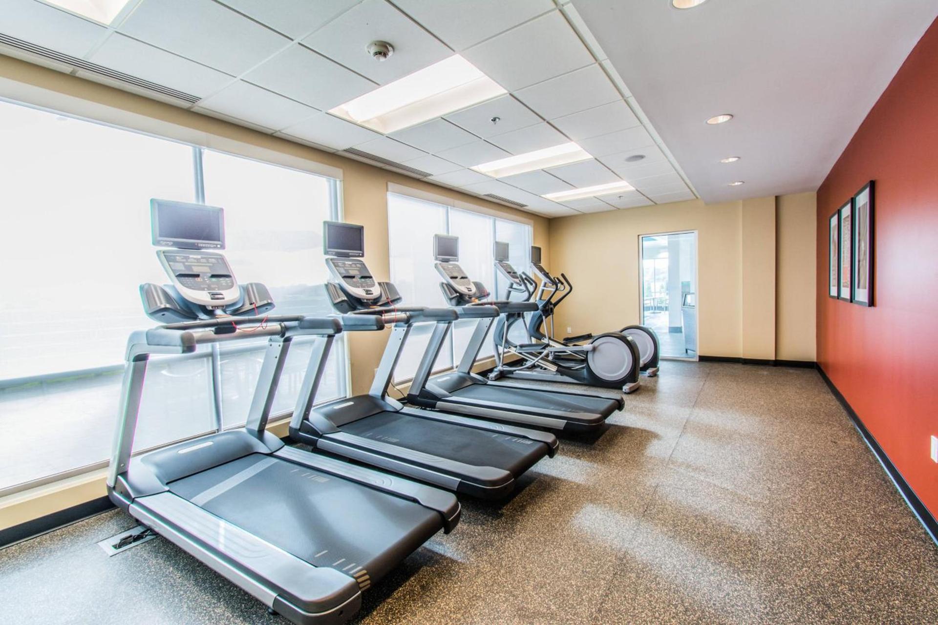 TownePlace Suites by Marriott Evansville Newburgh photo 60