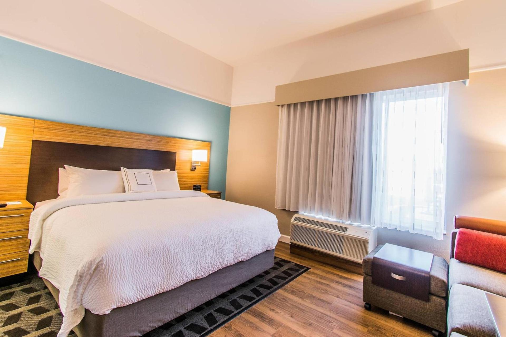 TownePlace Suites by Marriott Evansville Newburgh photo 32