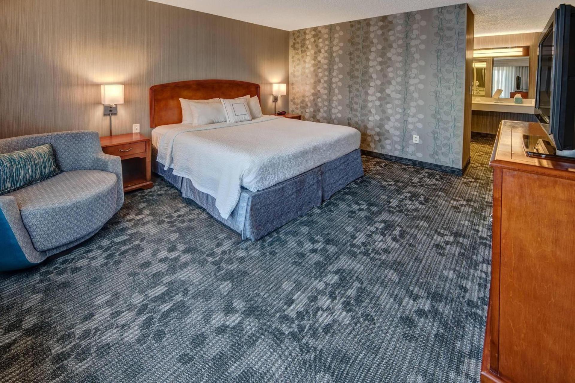 Courtyard by Marriott Springfield photo 25